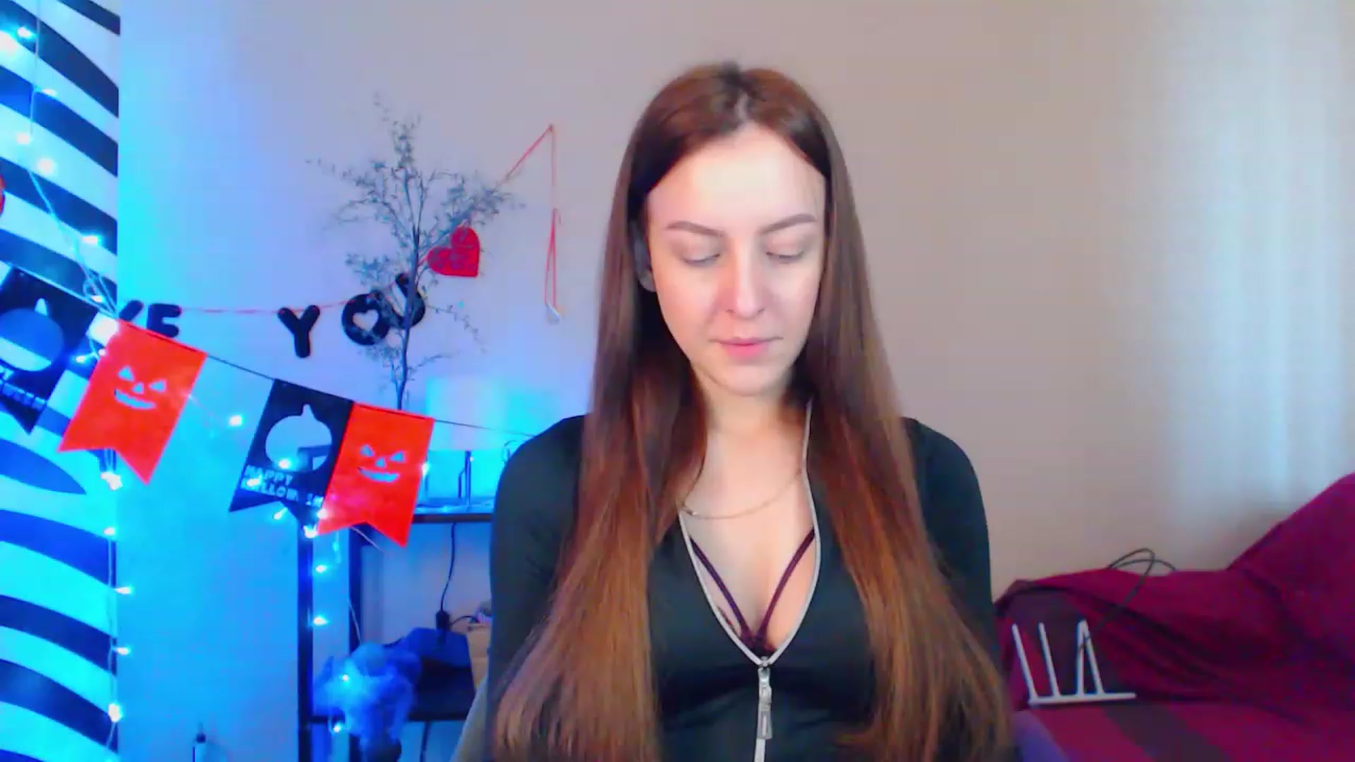 Gallery image thumbnail from HotAndSexyGi's myfreecams stream on, 12/07/2022, 12:14 image 1 of 20