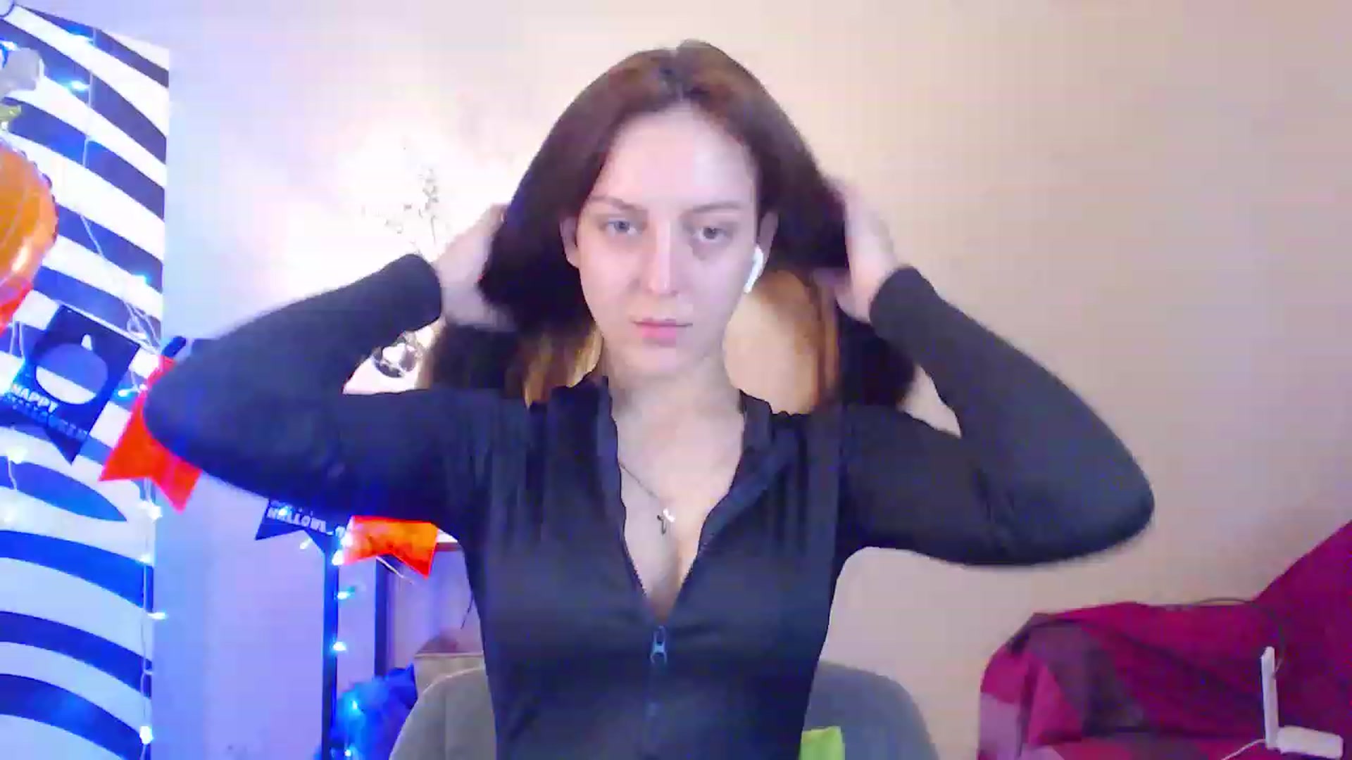 Gallery image thumbnail from HotAndSexyGi's myfreecams stream on, 12/12/2022, 13:14 image 16 of 20