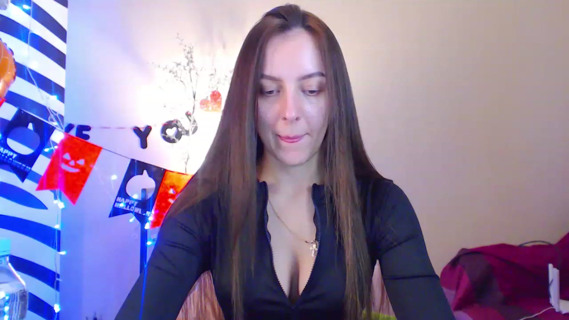 Gallery image thumbnail from HotAndSexyGi's myfreecams stream on, 12/15/2022, 13:57 image 8 of 20