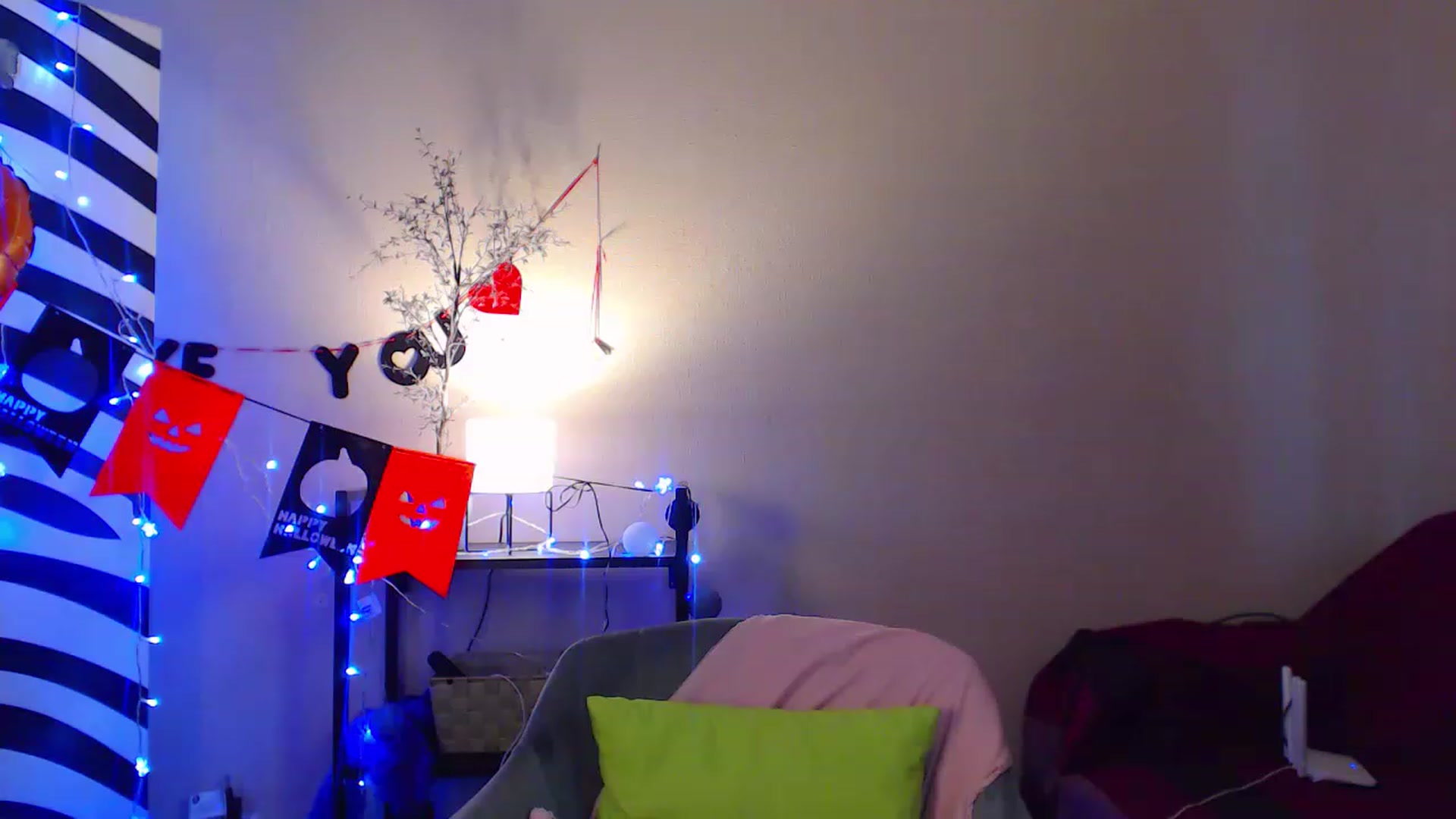 Gallery image thumbnail from HotAndSexyGi's myfreecams stream on, 12/18/2022, 12:11 image 12 of 20