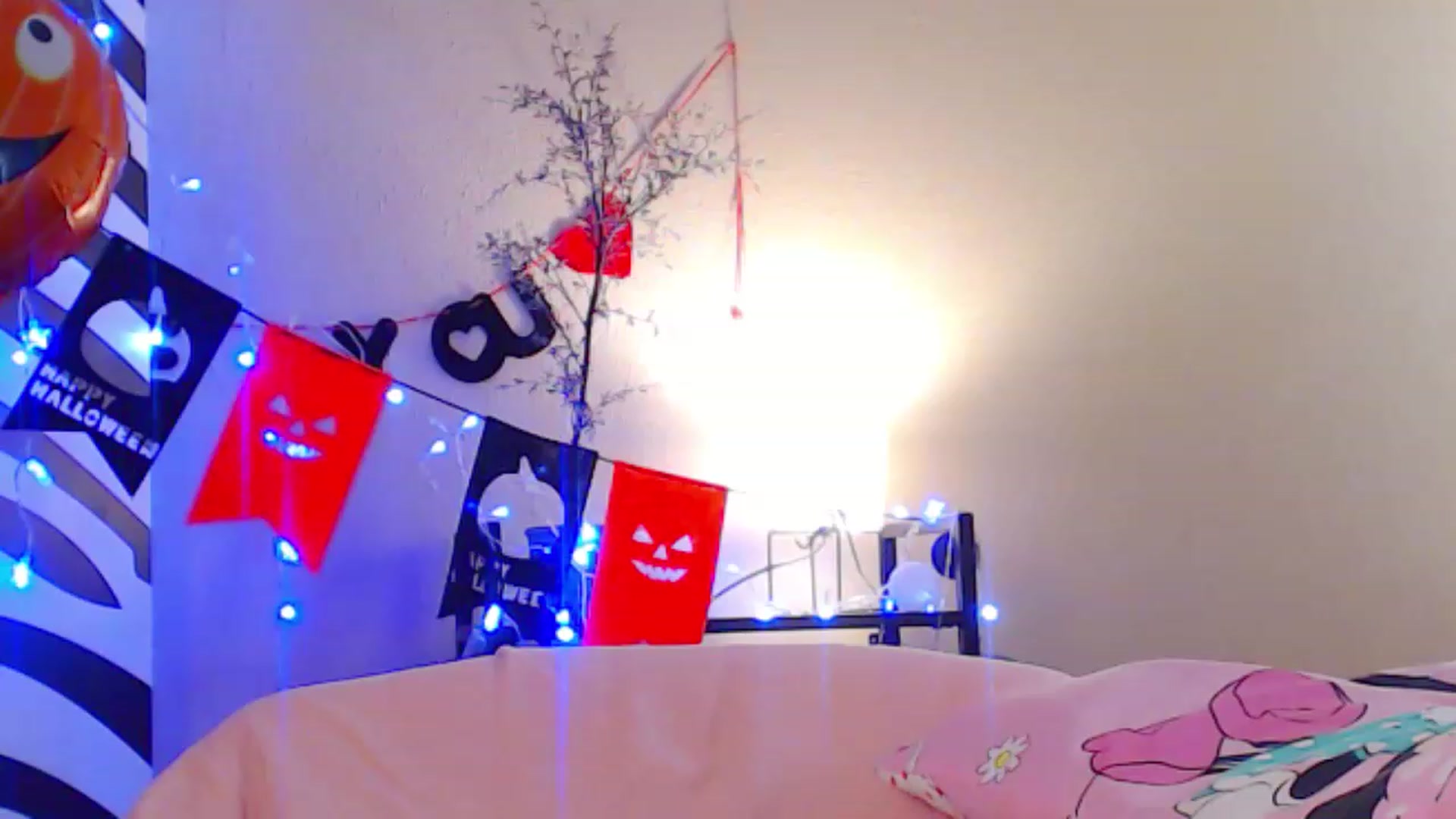 Gallery image thumbnail from HotAndSexyGi's myfreecams stream on, 12/19/2022, 13:09 image 10 of 20