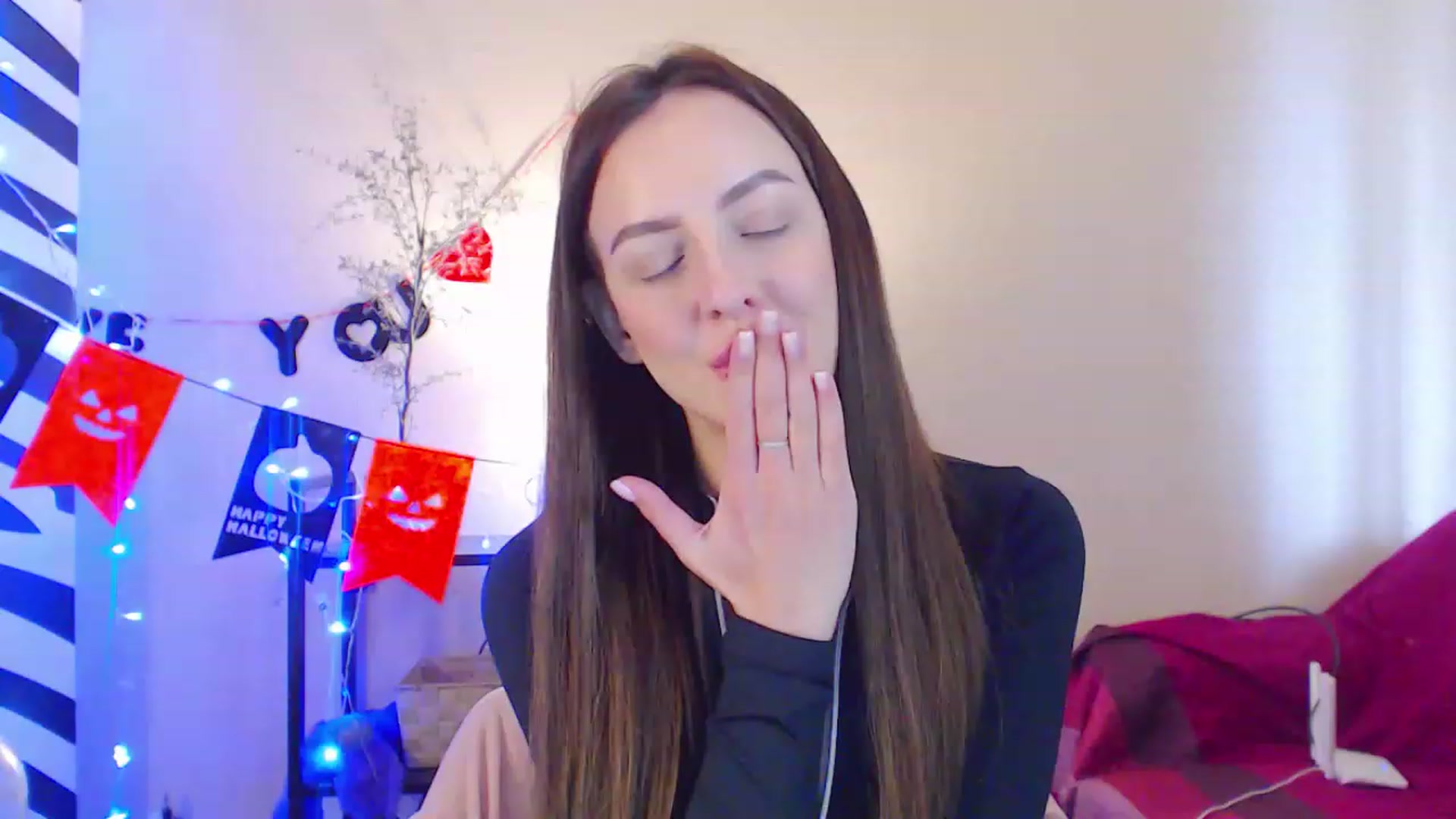 Gallery image thumbnail from HotAndSexyGi's myfreecams stream on, 12/20/2022, 12:31 image 6 of 20