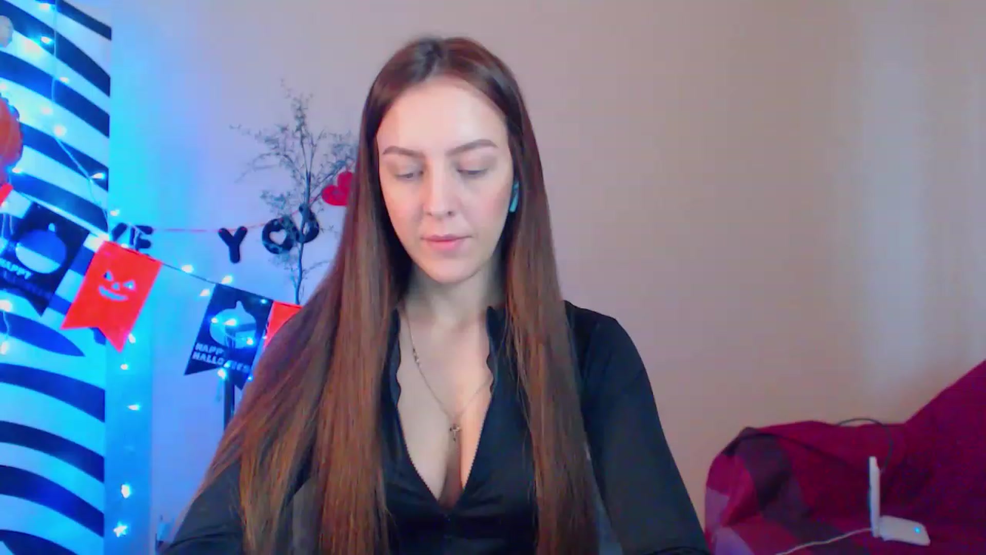 Gallery image thumbnail from HotAndSexyGi's myfreecams stream on, 12/23/2022, 11:46 image 9 of 20