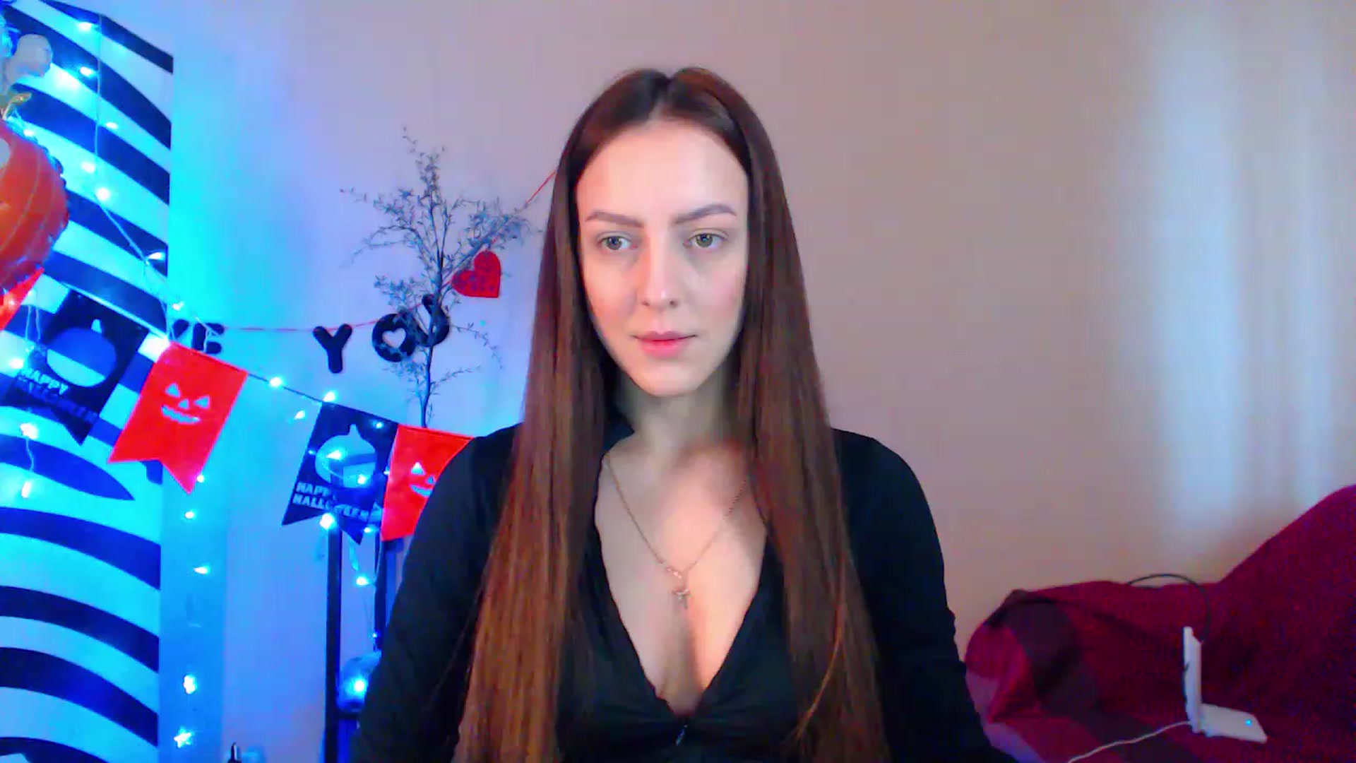 Gallery image thumbnail from HotAndSexyGi's myfreecams stream on, 12/24/2022, 11:32 image 1 of 20