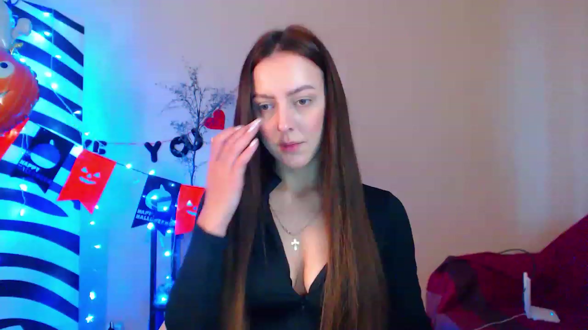 Gallery image thumbnail from HotAndSexyGi's myfreecams stream on, 12/24/2022, 13:02 image 10 of 20