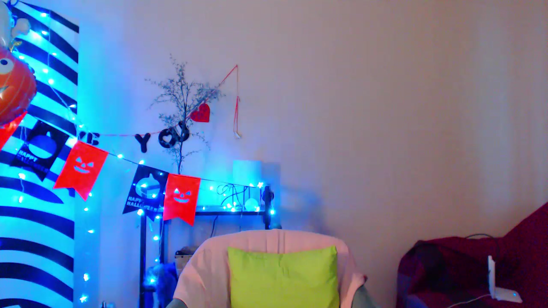 Gallery image thumbnail from HotAndSexyGi's myfreecams stream on, 12/24/2022, 13:02 image 13 of 20