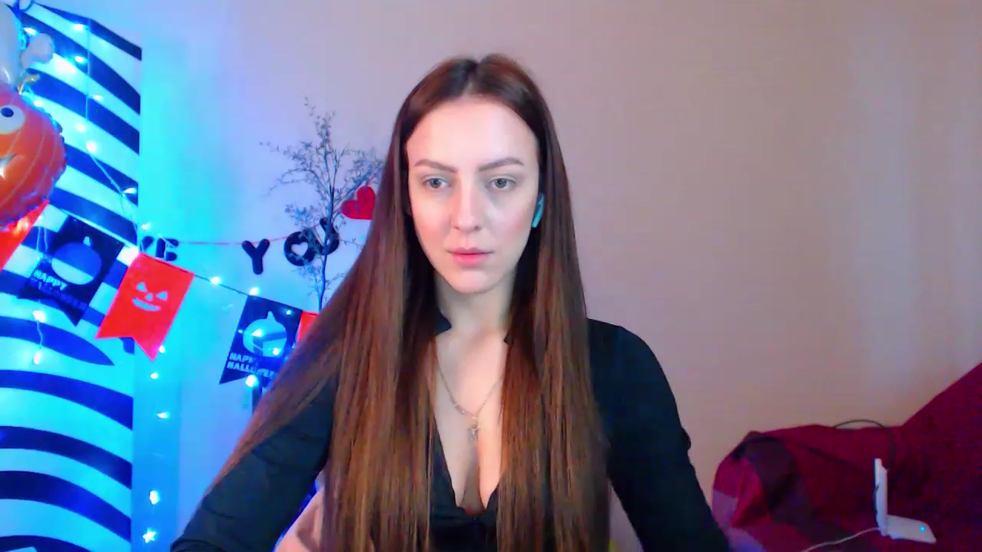 Gallery image thumbnail from HotAndSexyGi's myfreecams stream on, 12/24/2022, 13:02 image 18 of 20
