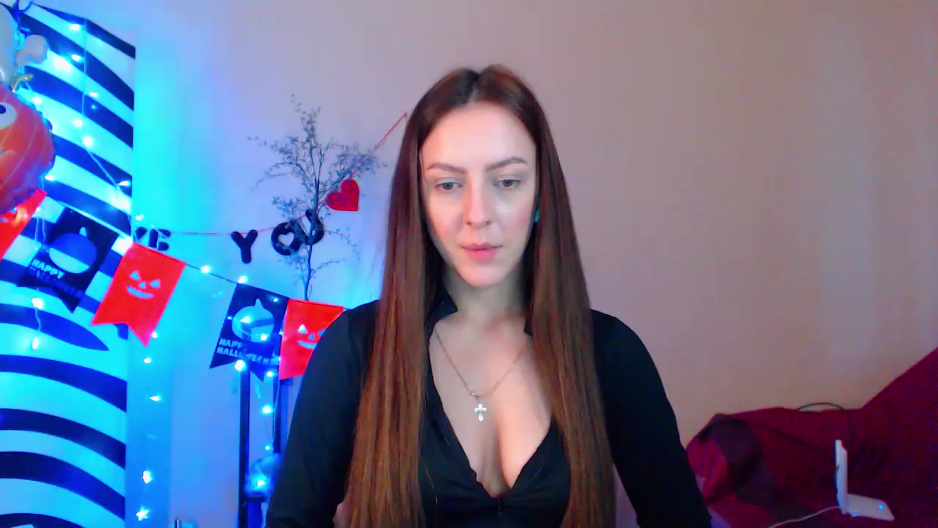 Gallery image thumbnail from HotAndSexyGi's myfreecams stream on, 12/24/2022, 13:38 image 9 of 20