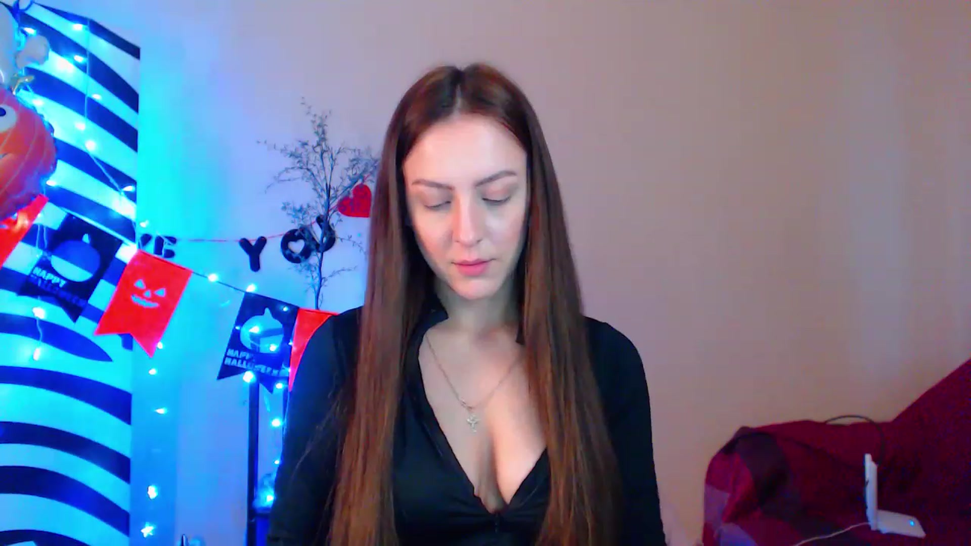 Gallery image thumbnail from HotAndSexyGi's myfreecams stream on, 12/24/2022, 13:38 image 12 of 20