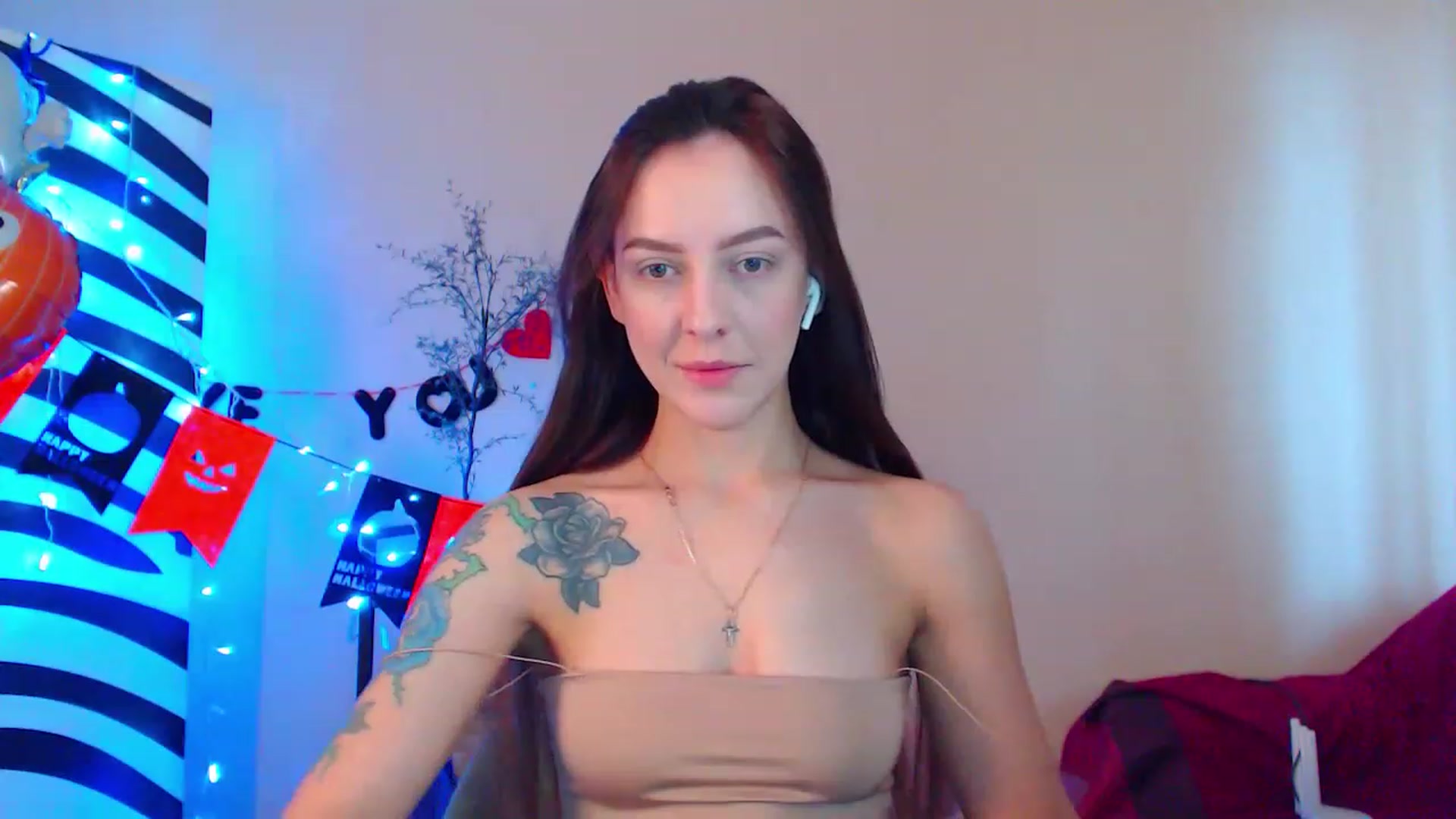 Gallery image thumbnail from HotAndSexyGi's myfreecams stream on, 01/12/2023, 12:28 image 6 of 20