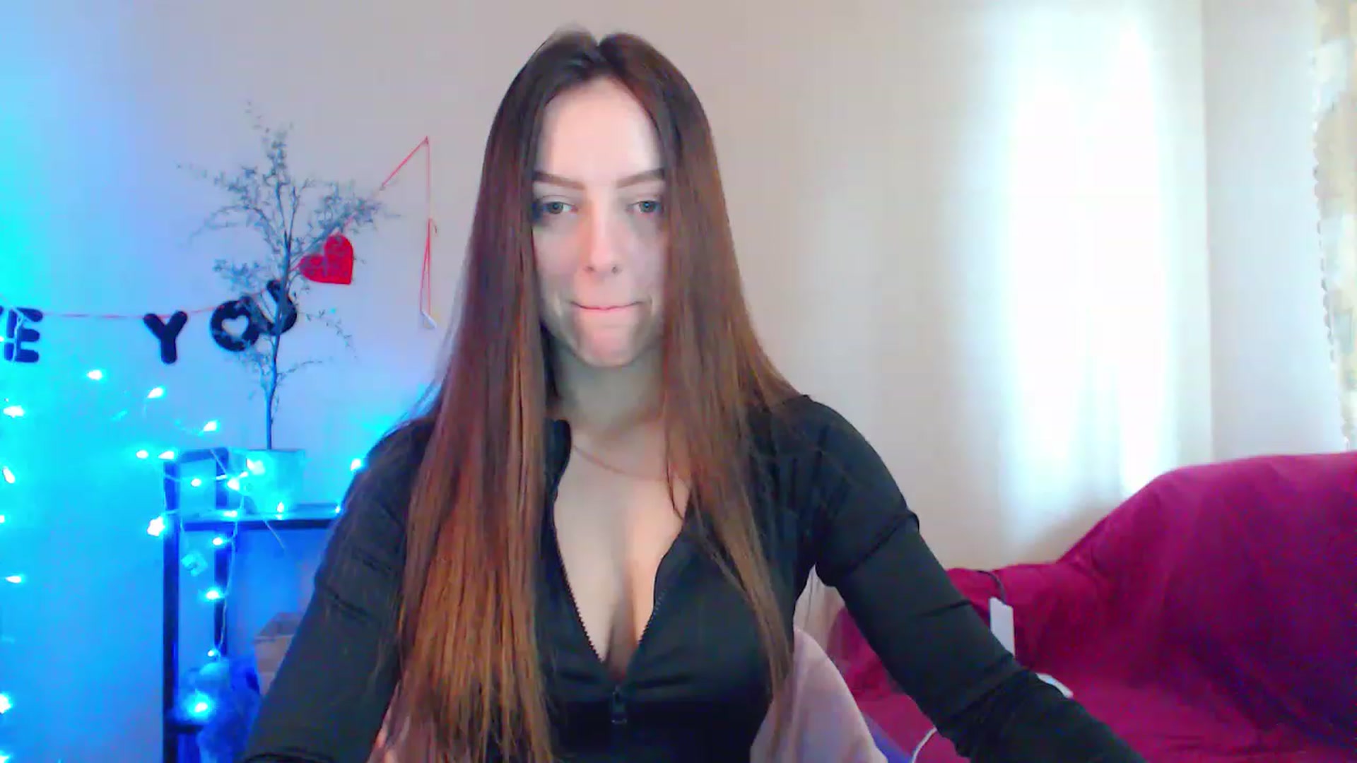 Gallery image thumbnail from HotAndSexyGi's myfreecams stream on, 02/13/2023, 12:14 image 15 of 20