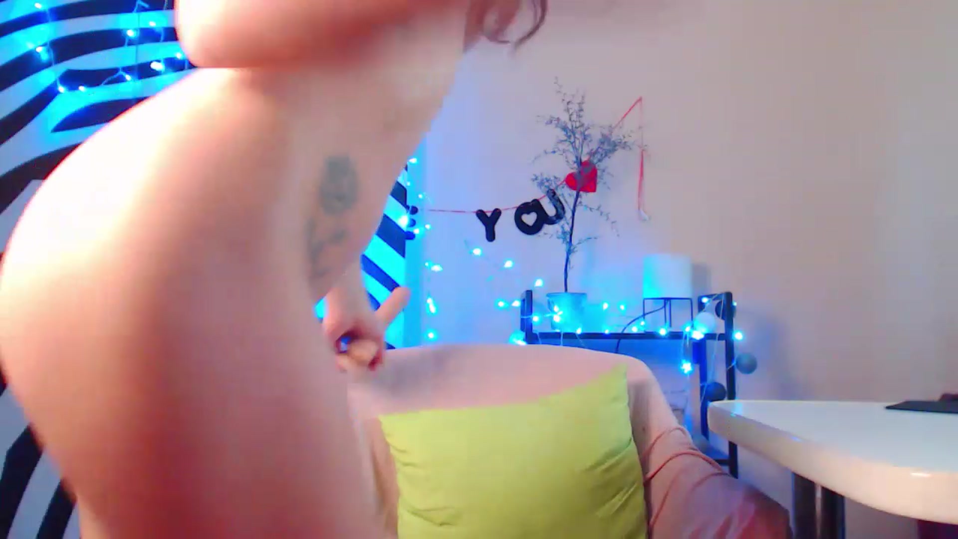 Gallery image thumbnail from HotAndSexyGi's myfreecams stream on, 02/24/2023, 12:44 image 15 of 20