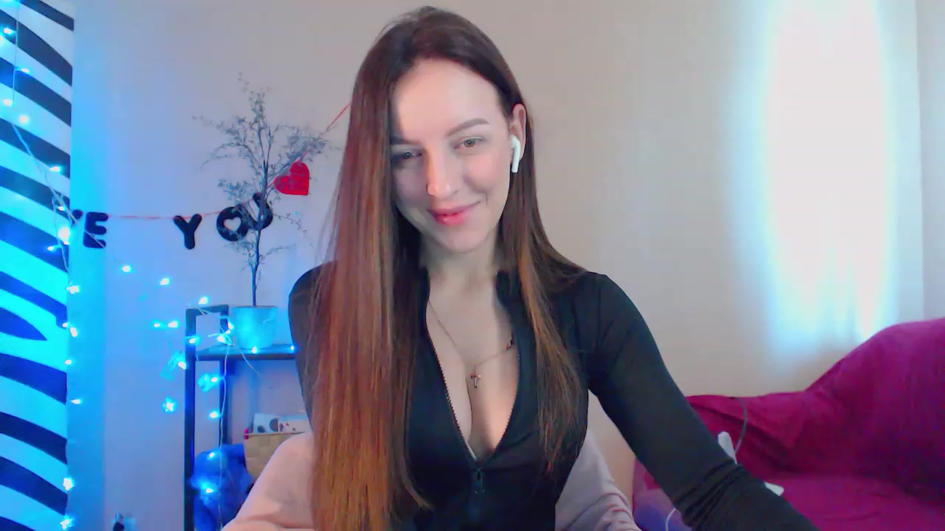 Gallery image thumbnail from HotAndSexyGi's myfreecams stream on, 03/01/2023, 12:16 image 1 of 20