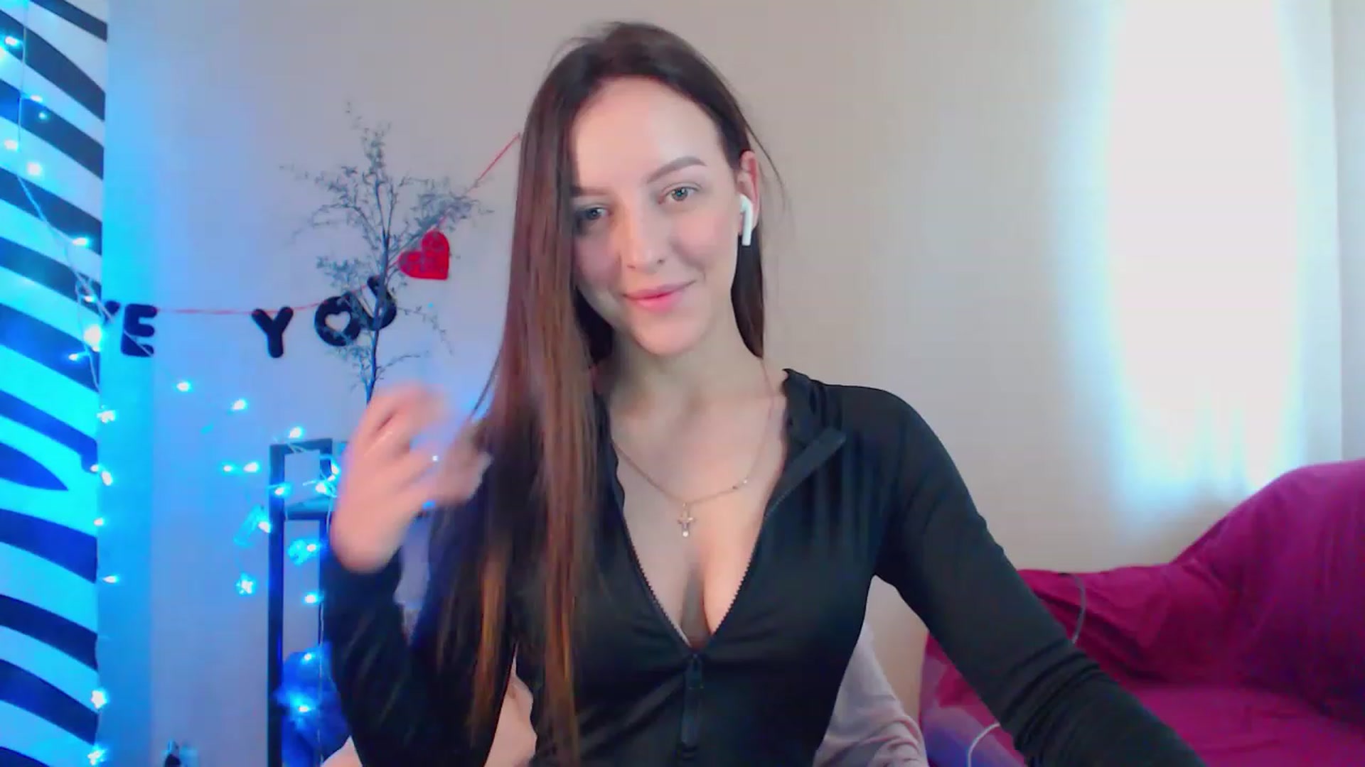 Gallery image thumbnail from HotAndSexyGi's myfreecams stream on, 03/01/2023, 12:16 image 9 of 20
