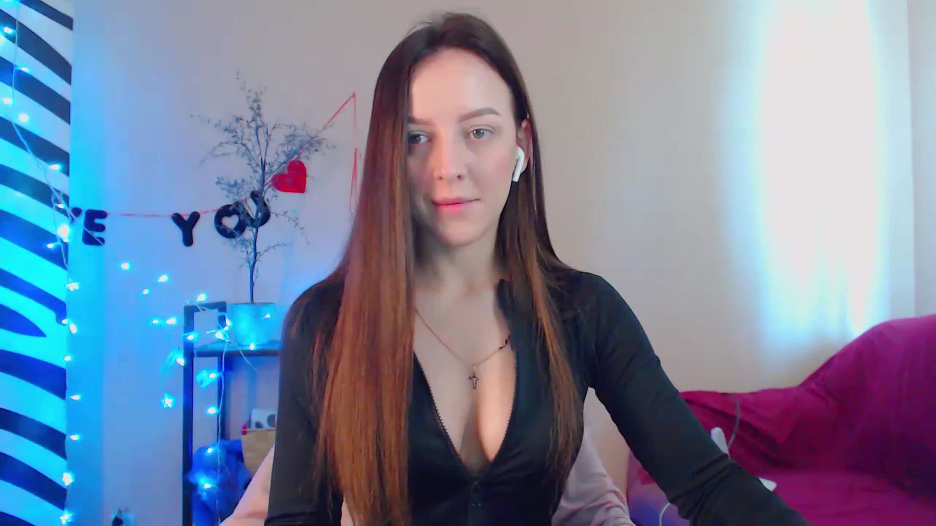 Gallery image thumbnail from HotAndSexyGi's myfreecams stream on, 03/01/2023, 12:16 image 4 of 20