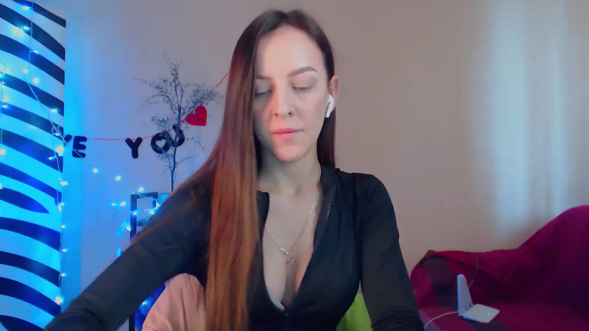 Gallery image thumbnail from HotAndSexyGi's myfreecams stream on, 03/03/2023, 11:41 image 3 of 20