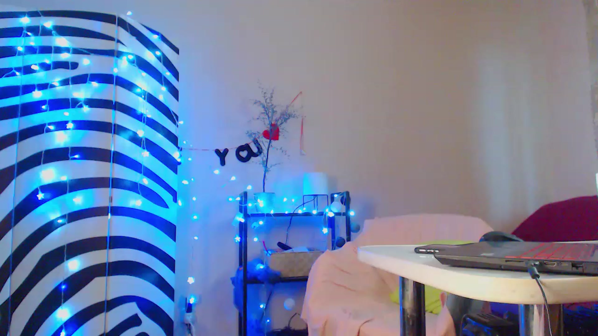 Gallery image thumbnail from HotAndSexyGi's myfreecams stream on, 03/03/2023, 14:28 image 18 of 20