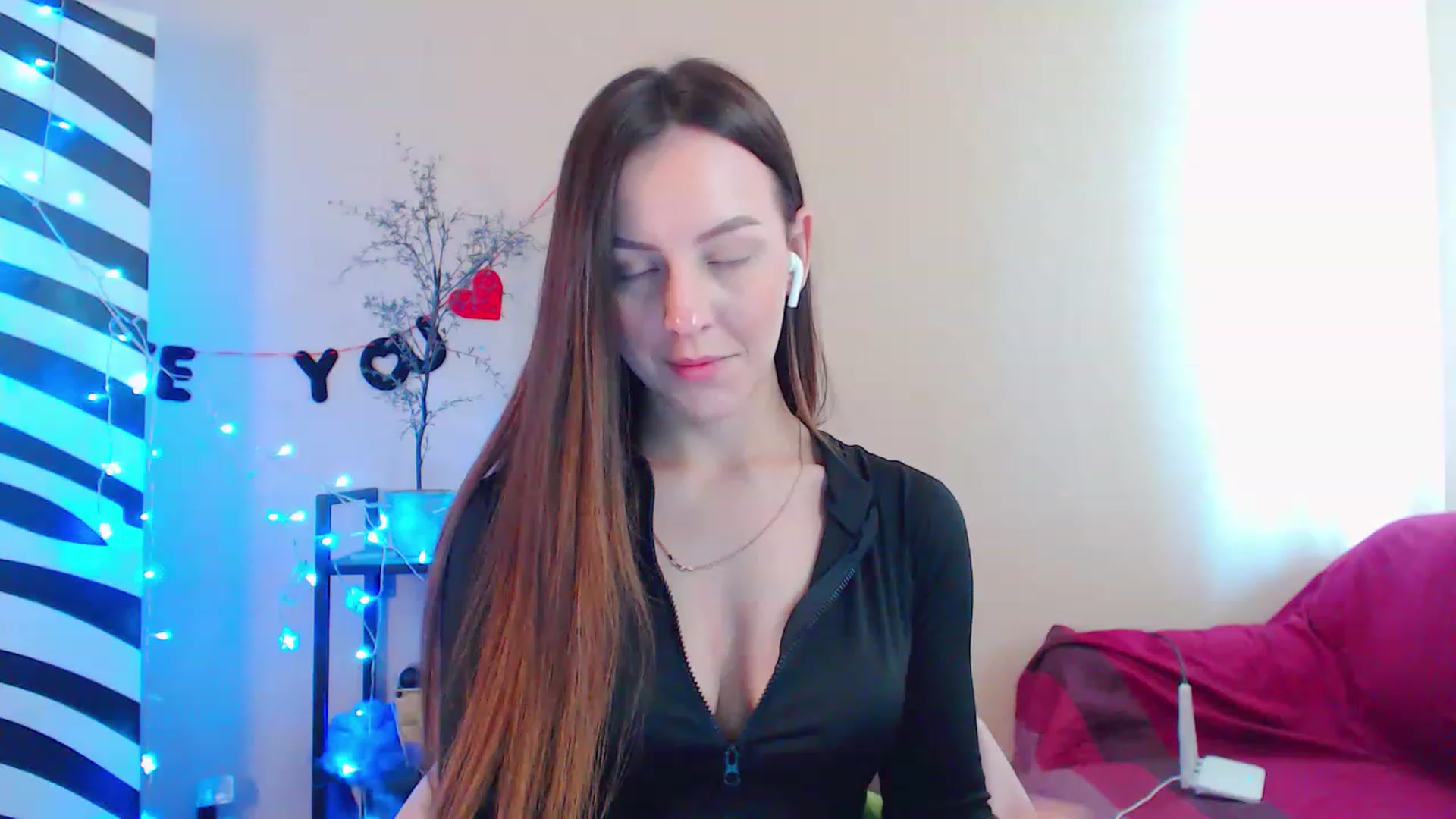 Gallery image thumbnail from HotAndSexyGi's myfreecams stream on, 03/14/2023, 12:30 image 19 of 20