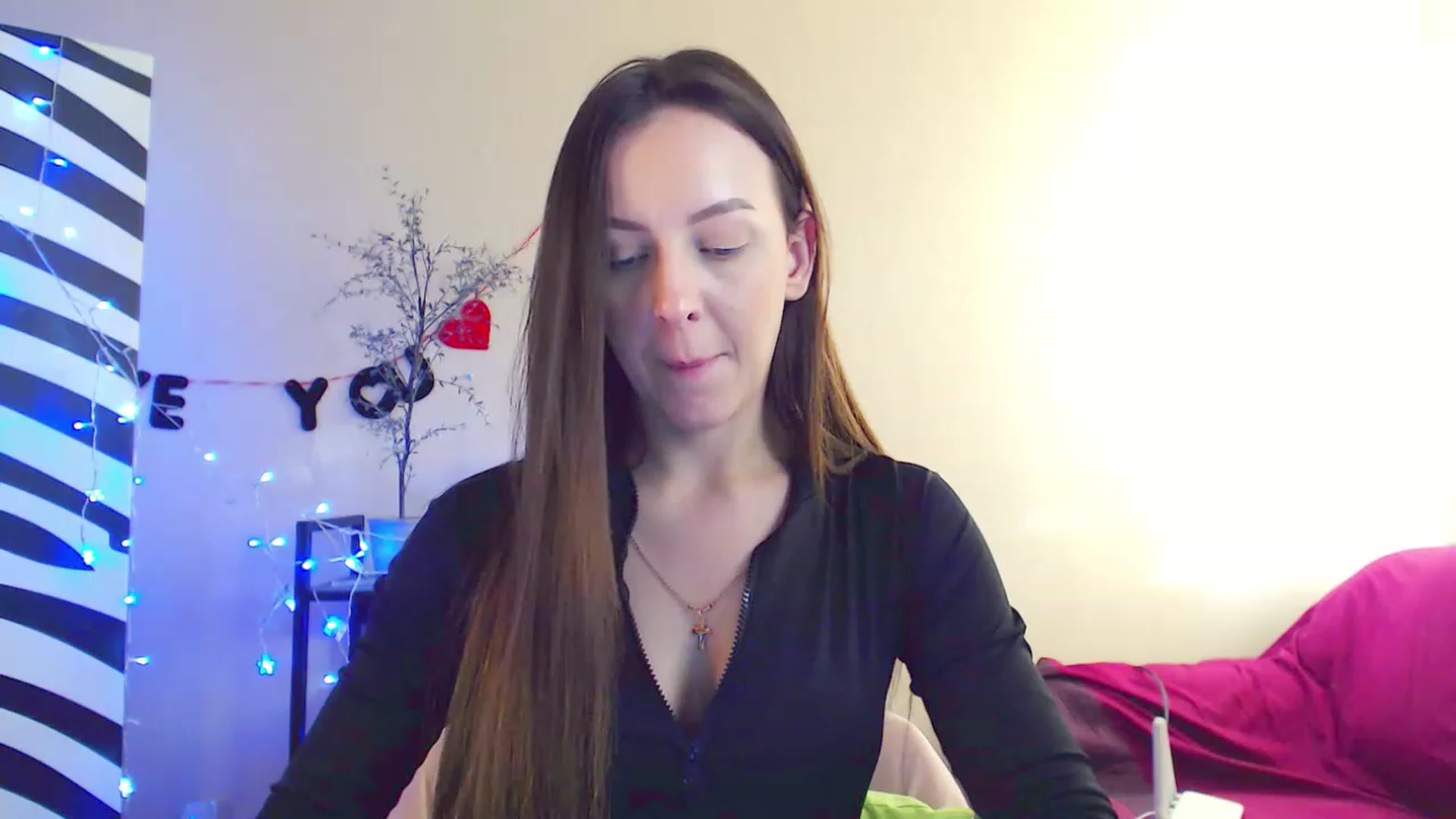 Gallery image thumbnail from HotAndSexyGi's myfreecams stream on, 03/14/2023, 14:48 image 19 of 20