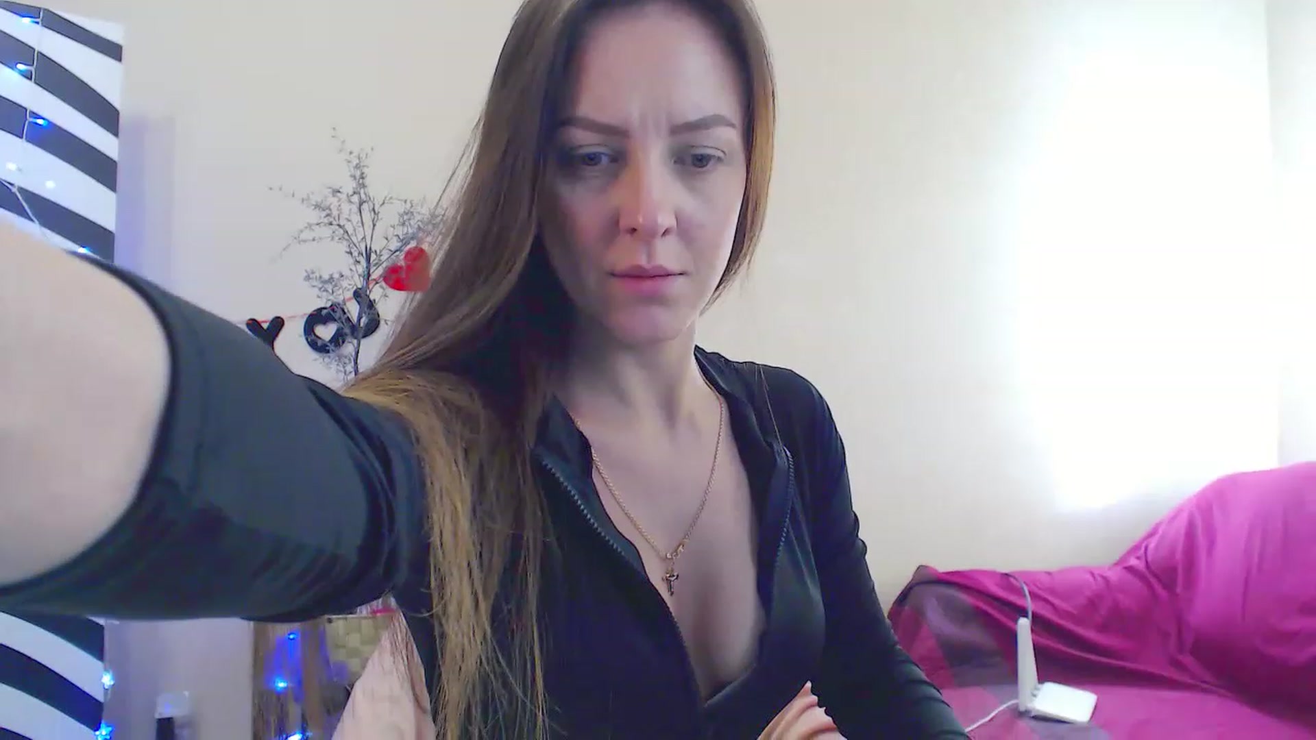 Gallery image thumbnail from HotAndSexyGi's myfreecams stream on, 03/14/2023, 14:48 image 12 of 20