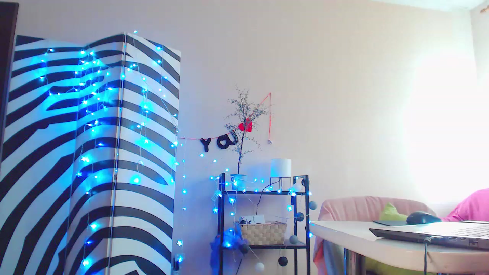 Gallery image thumbnail from HotAndSexyGi's myfreecams stream on, 03/14/2023, 14:48 image 11 of 20