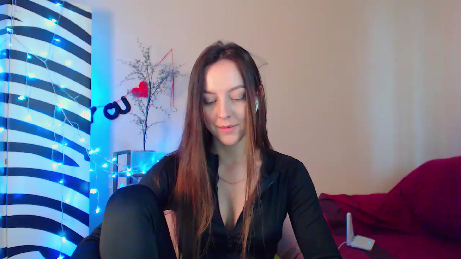 Gallery image thumbnail from HotAndSexyGi's myfreecams stream on, 03/16/2023, 12:58 image 16 of 20