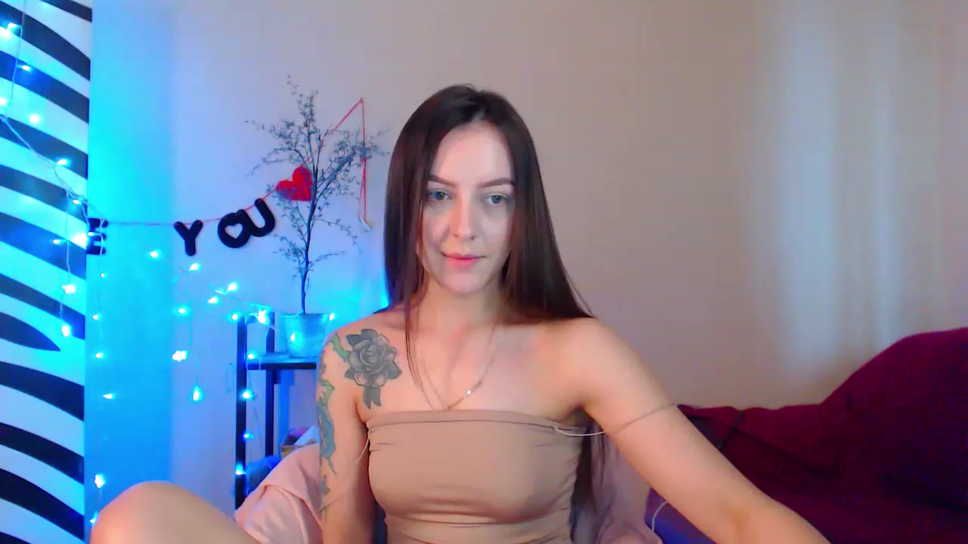 Gallery image thumbnail from HotAndSexyGi's myfreecams stream on, 03/17/2023, 13:20 image 17 of 20