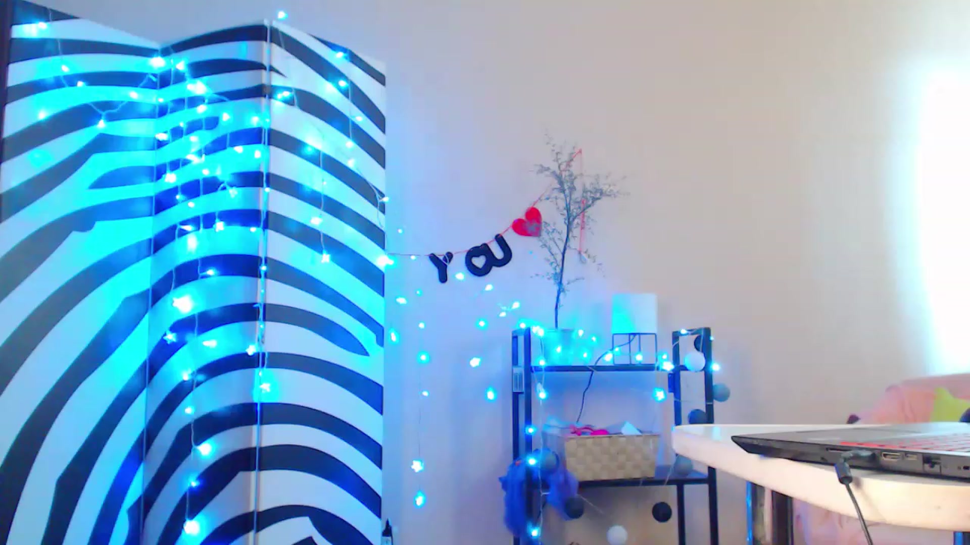 Gallery image thumbnail from HotAndSexyGi's myfreecams stream on, 03/23/2023, 11:55 image 4 of 20