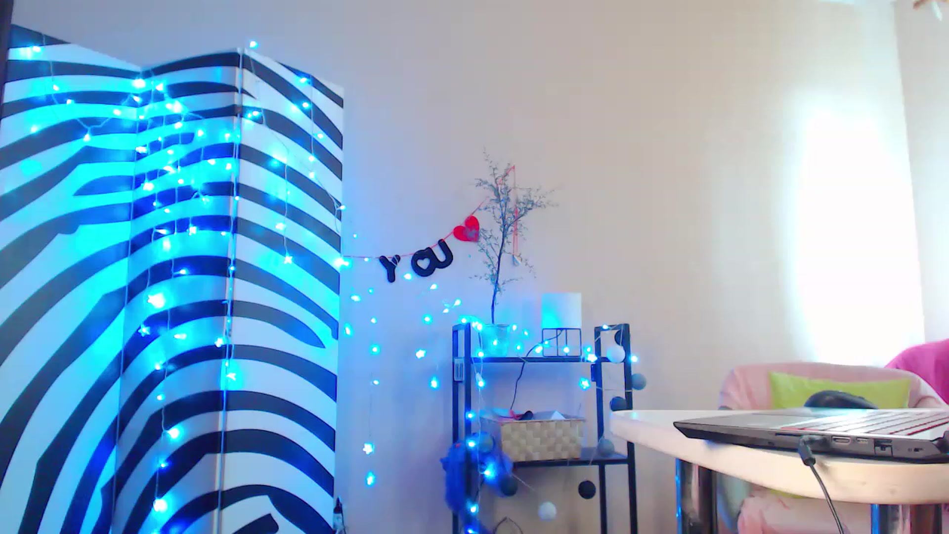 Gallery image thumbnail from HotAndSexyGi's myfreecams stream on, 03/24/2023, 14:04 image 2 of 20