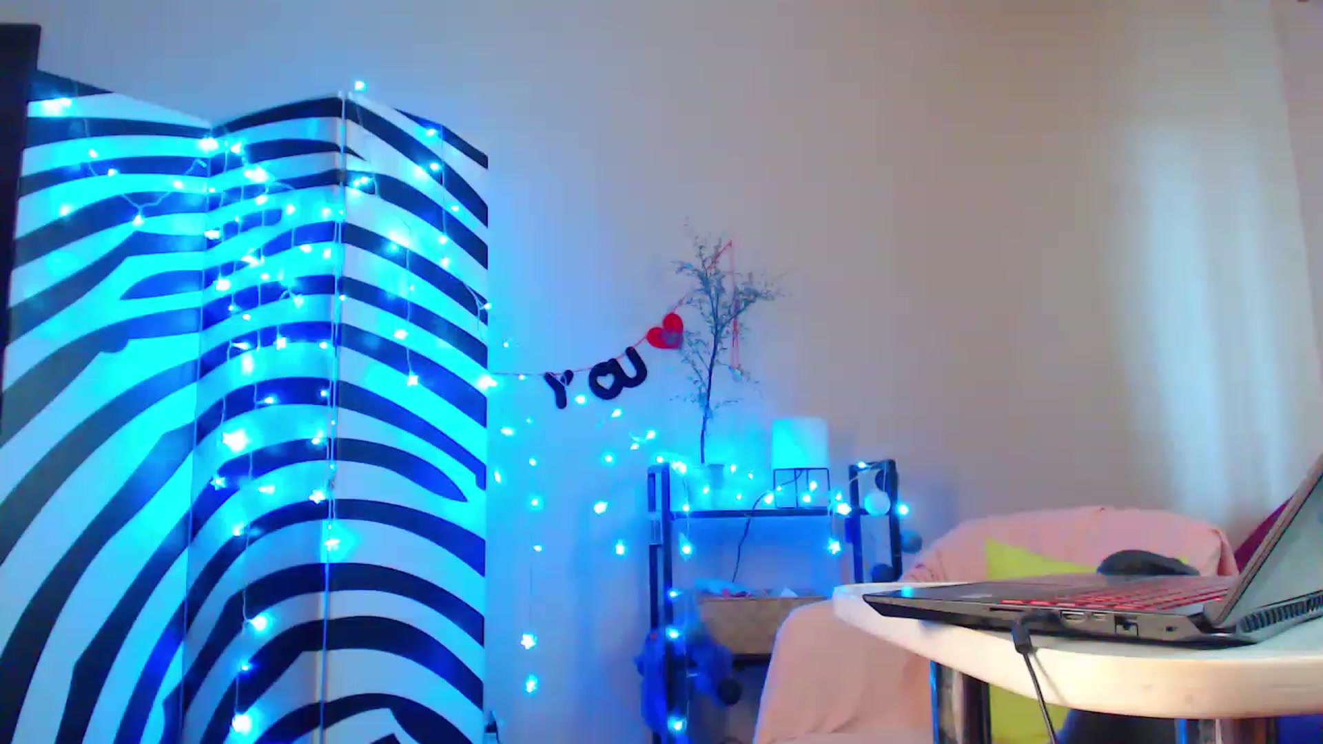 Gallery image thumbnail from HotAndSexyGi's myfreecams stream on, 03/29/2023, 12:25 image 18 of 20