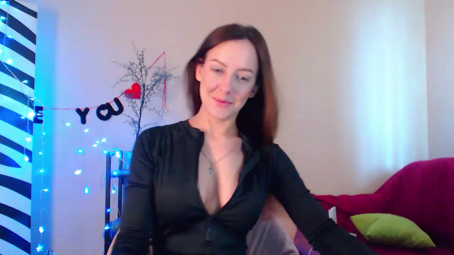 Gallery image thumbnail from HotAndSexyGi's myfreecams stream on, 04/03/2023, 11:35 image 12 of 20