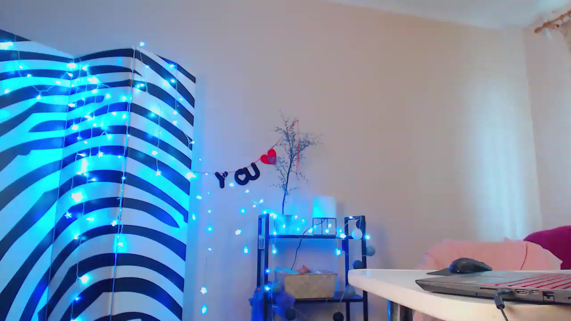 Gallery image thumbnail from HotAndSexyGi's myfreecams stream on, 04/05/2023, 12:08 image 1 of 20