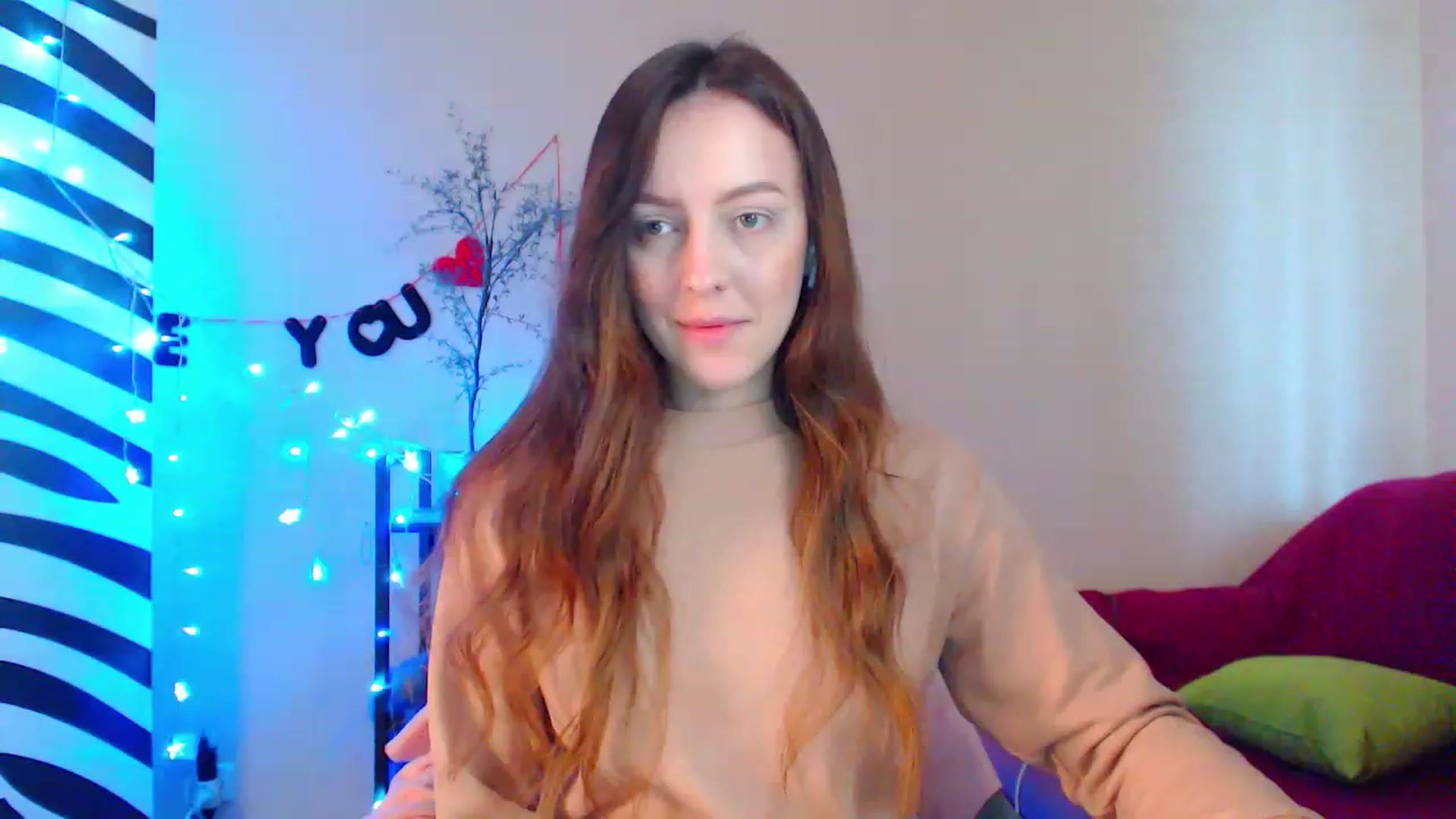 Gallery image thumbnail from HotAndSexyGi's myfreecams stream on, 04/06/2023, 12:50 image 1 of 20