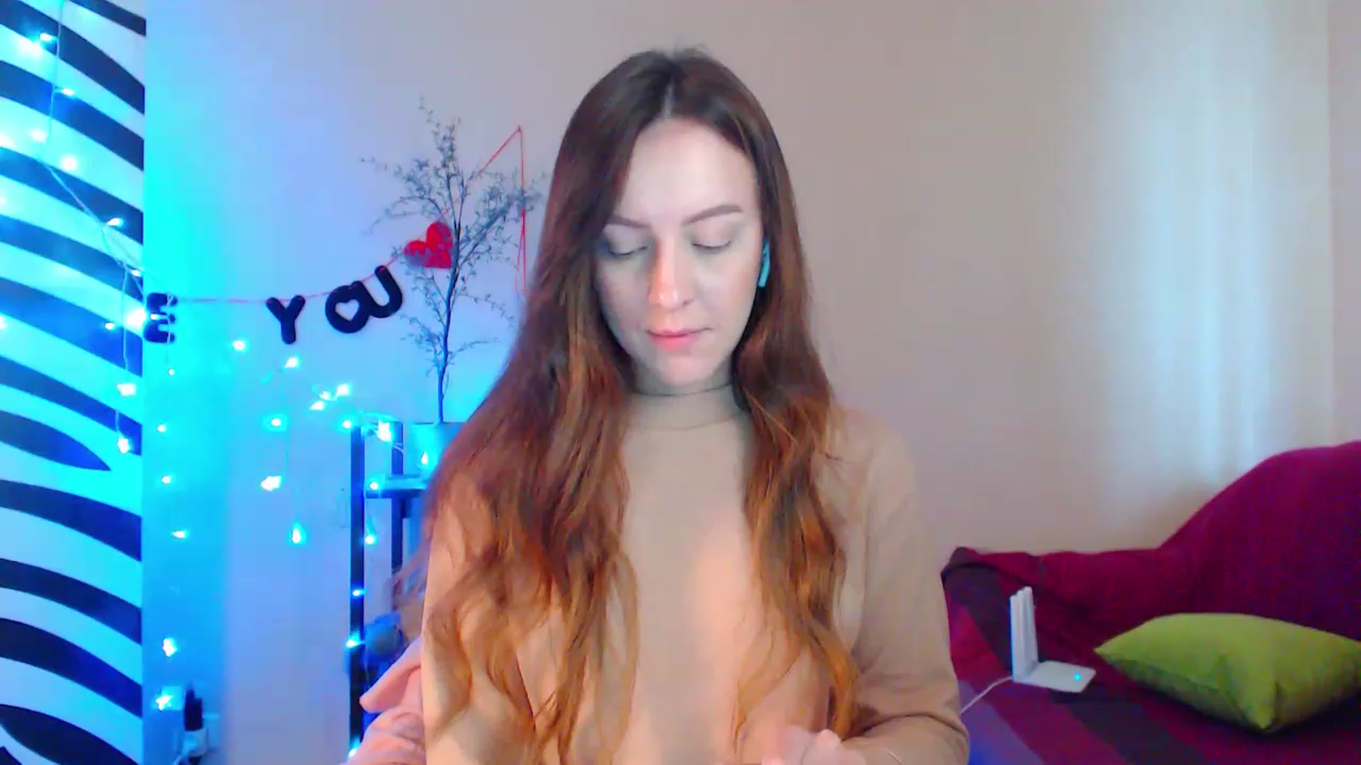 Gallery image thumbnail from HotAndSexyGi's myfreecams stream on, 04/06/2023, 12:50 image 3 of 20