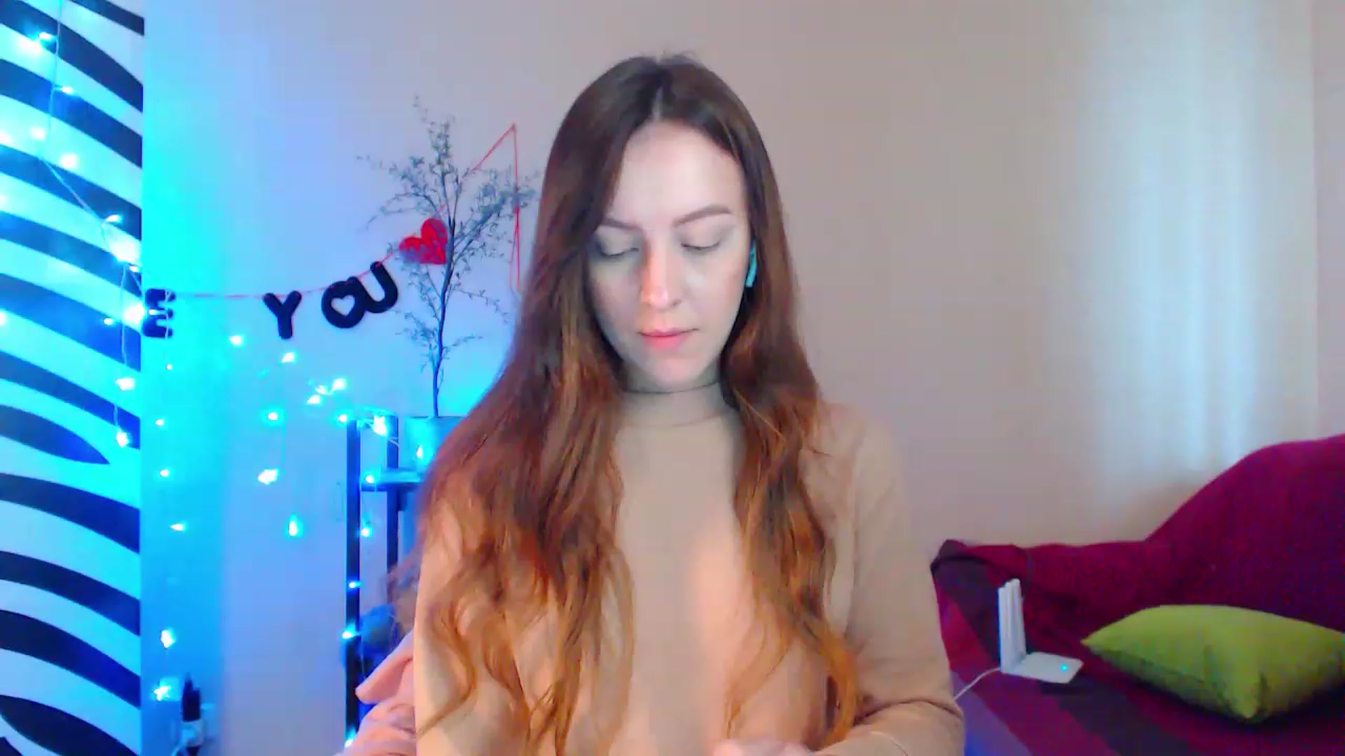 Gallery image thumbnail from HotAndSexyGi's myfreecams stream on, 04/06/2023, 12:50 image 5 of 20