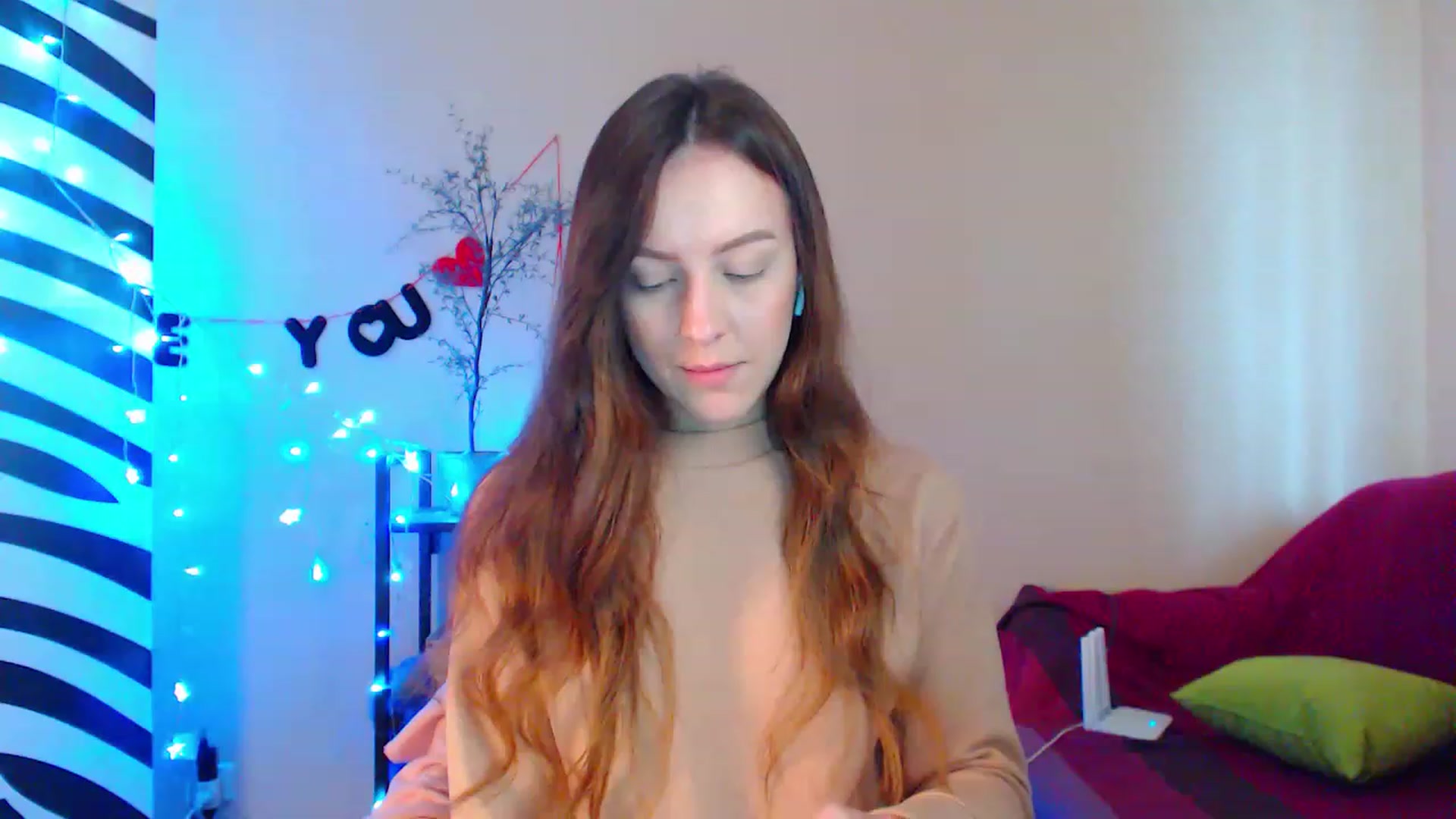 Gallery image thumbnail from HotAndSexyGi's myfreecams stream on, 04/06/2023, 12:50 image 12 of 20