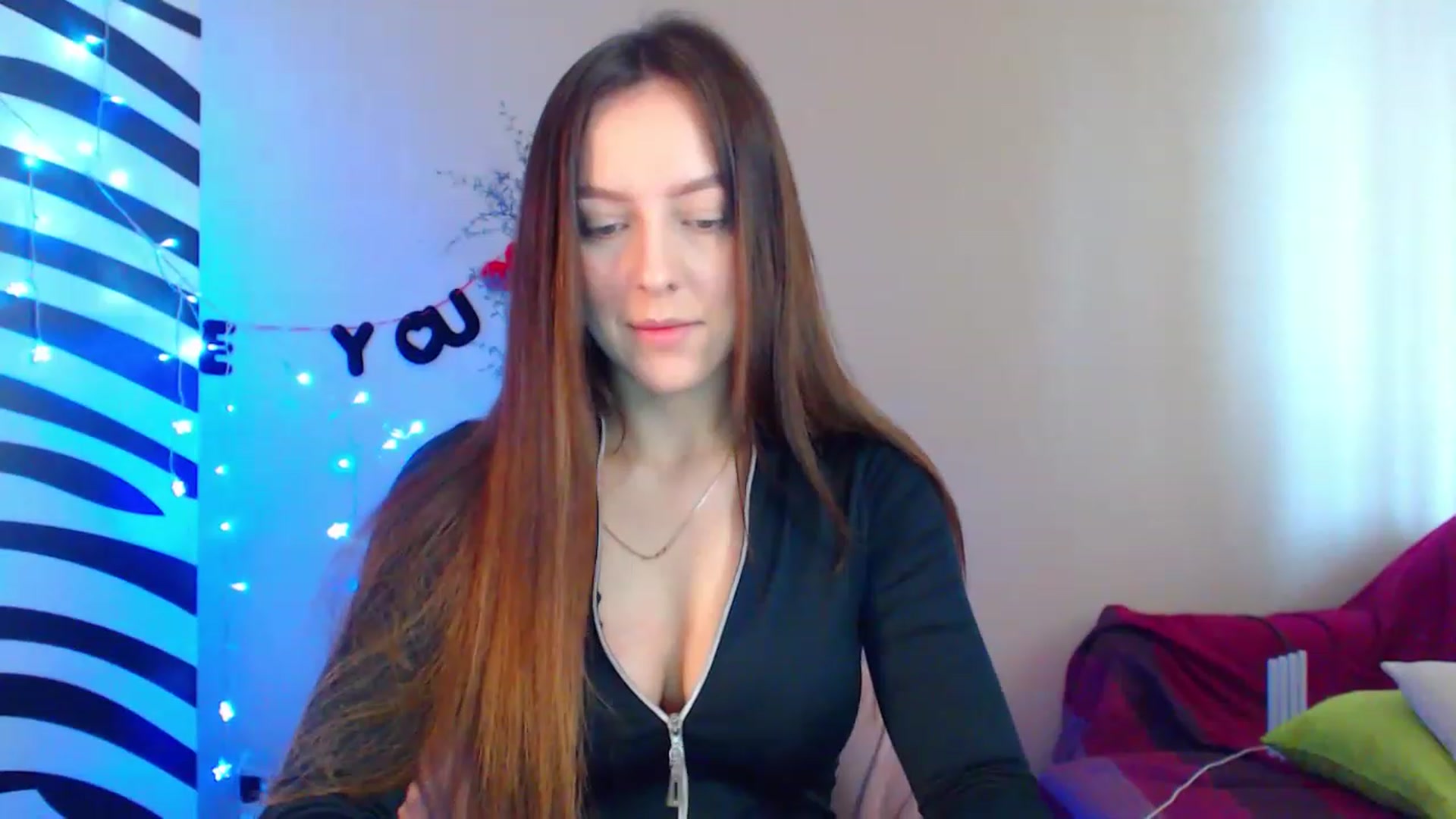 Gallery image thumbnail from HotAndSexyGi's myfreecams stream on, 04/12/2023, 11:30 image 3 of 20