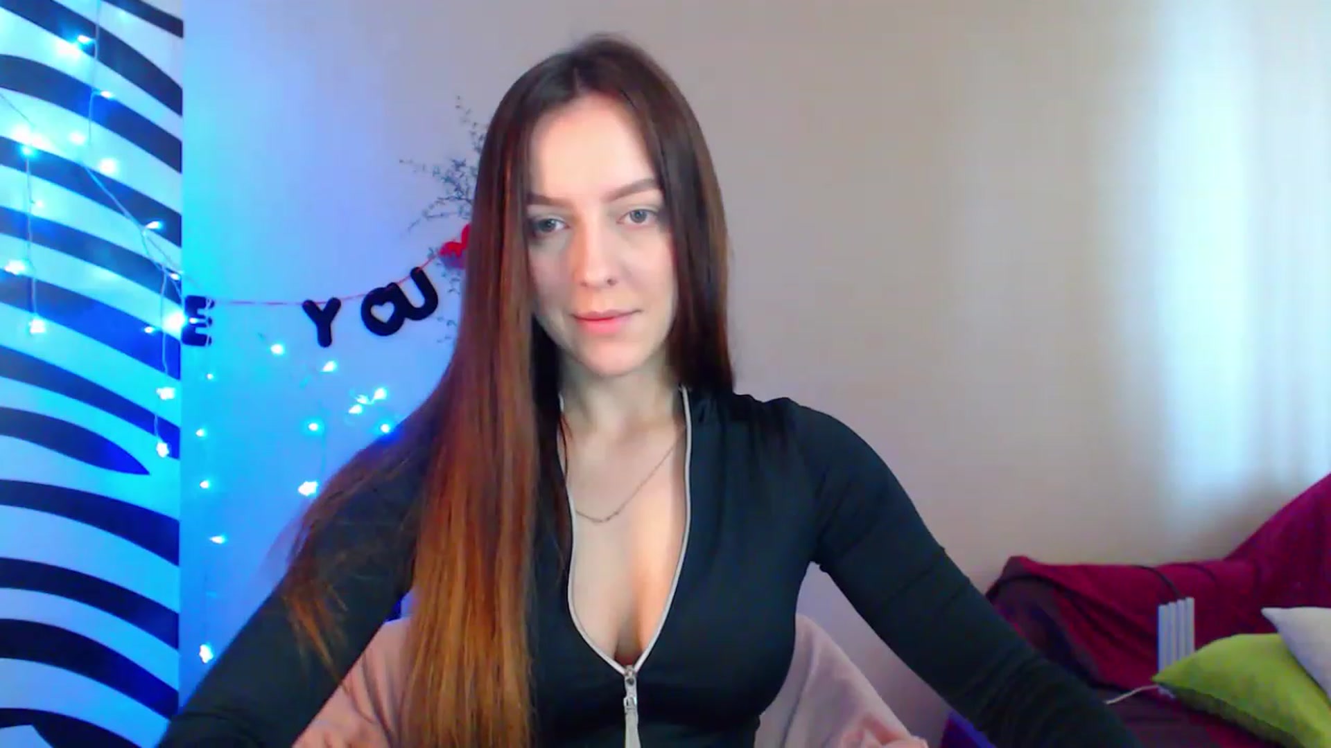 Gallery image thumbnail from HotAndSexyGi's myfreecams stream on, 04/12/2023, 11:30 image 10 of 20