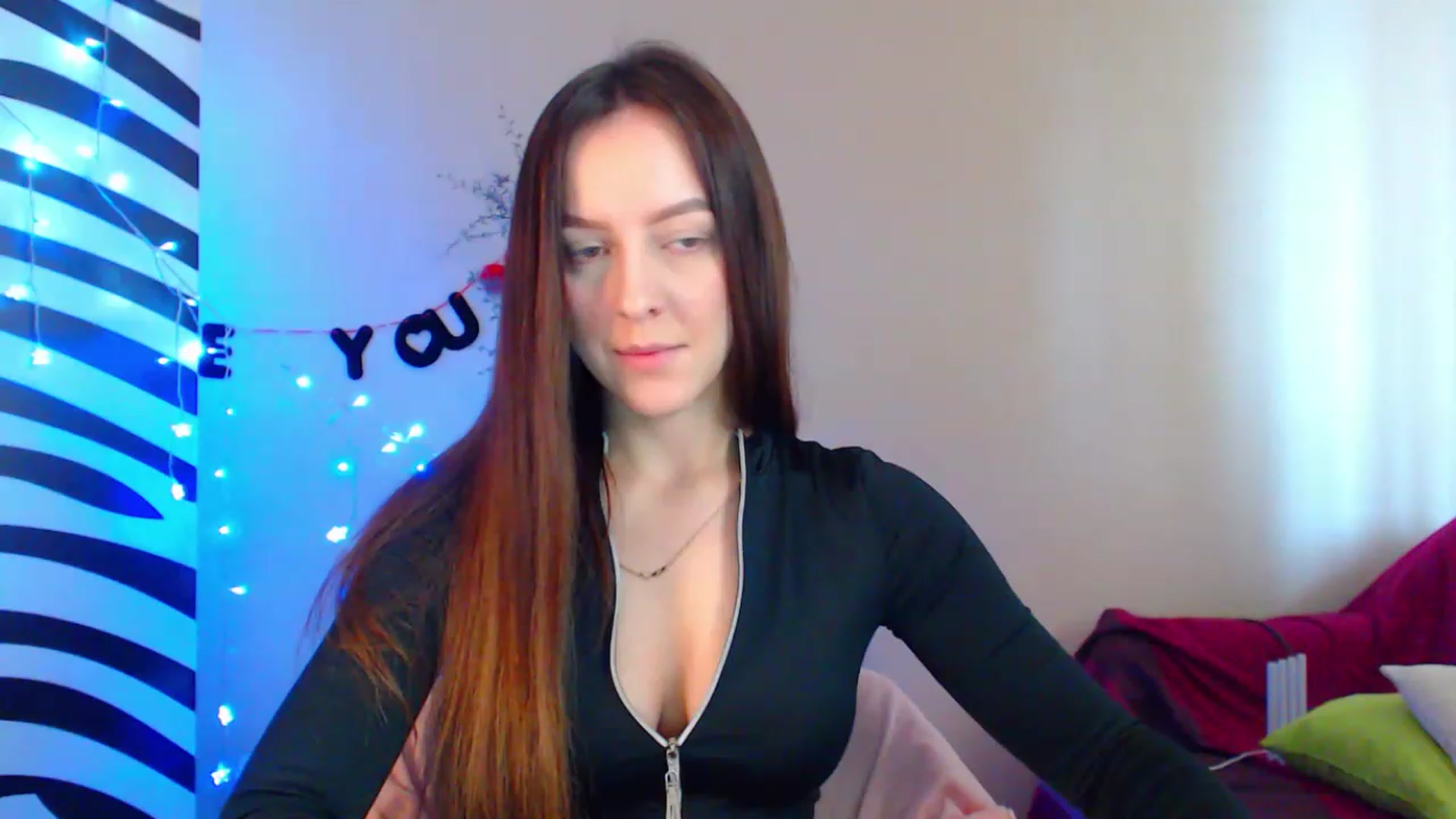 Gallery image thumbnail from HotAndSexyGi's myfreecams stream on, 04/12/2023, 11:30 image 9 of 20