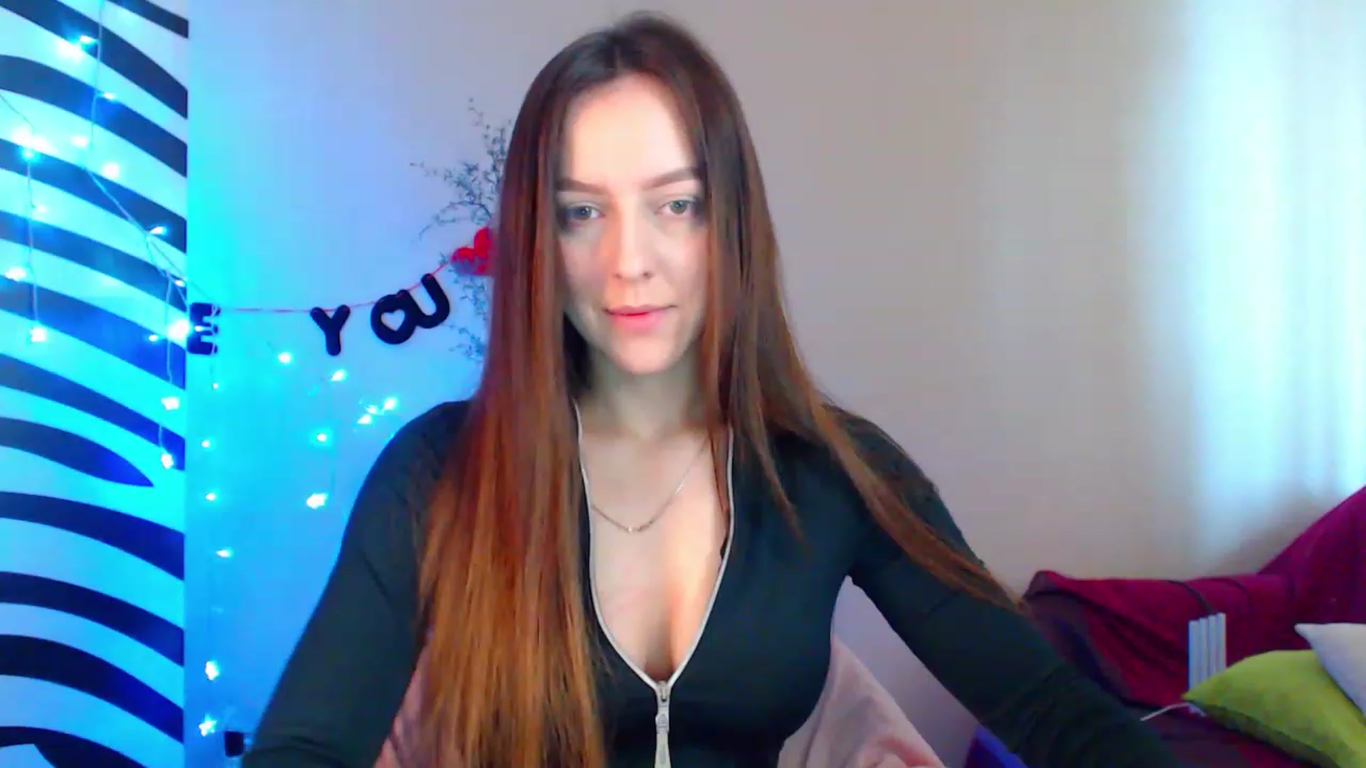 Gallery image thumbnail from HotAndSexyGi's myfreecams stream on, 04/12/2023, 11:30 image 4 of 20