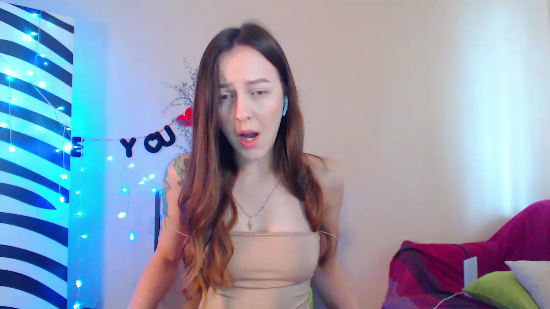 Gallery image thumbnail from HotAndSexyGi's myfreecams stream on, 04/13/2023, 12:16 image 4 of 20