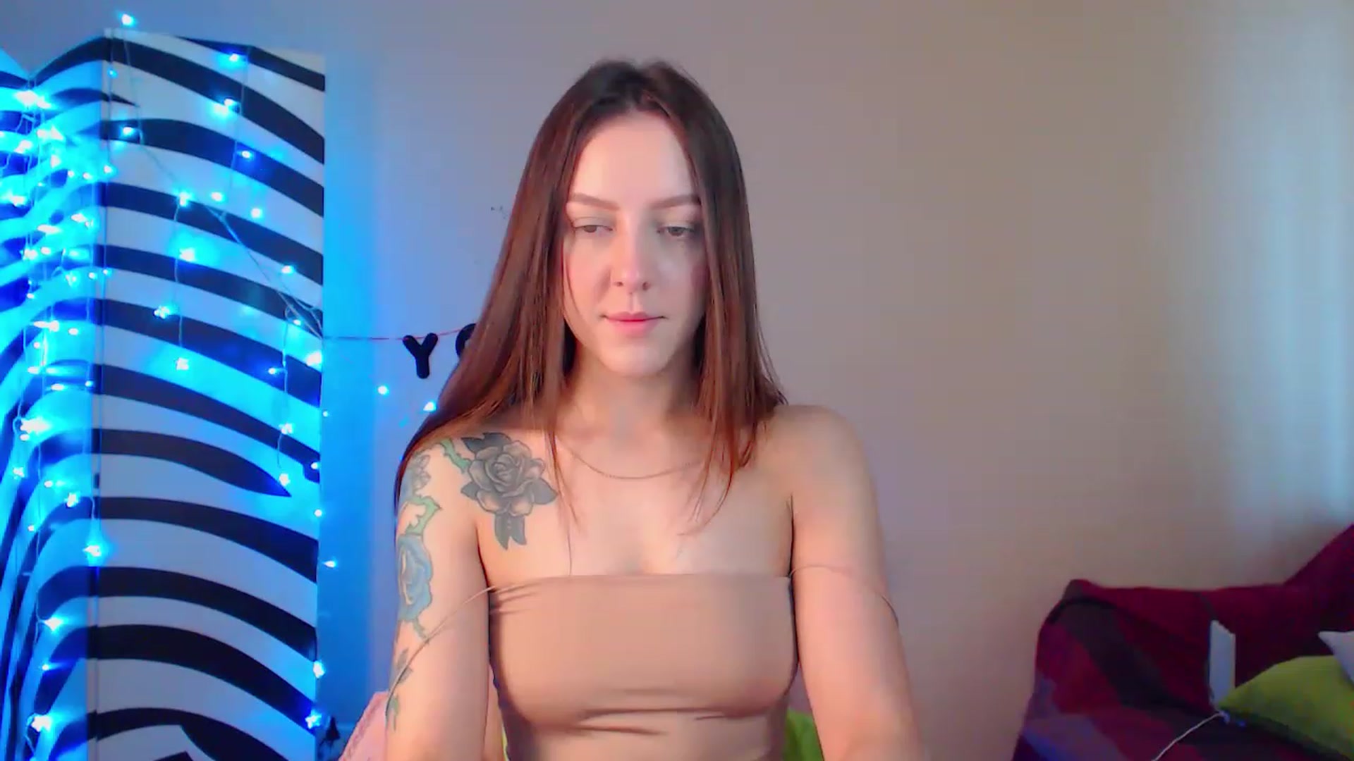 Gallery image thumbnail from HotAndSexyGi's myfreecams stream on, 04/21/2023, 11:29 image 17 of 20