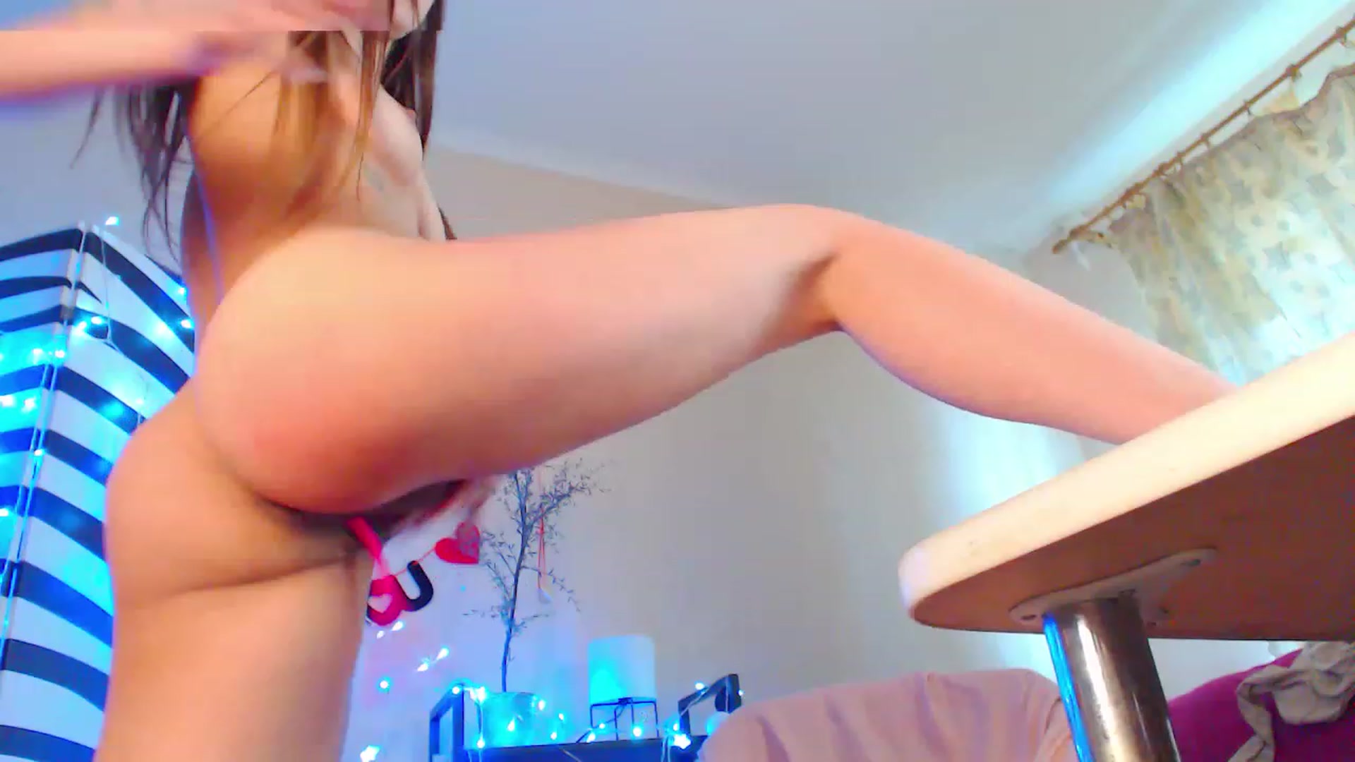 Gallery image thumbnail from HotAndSexyGi's myfreecams stream on, 04/25/2023, 12:18 image 3 of 20