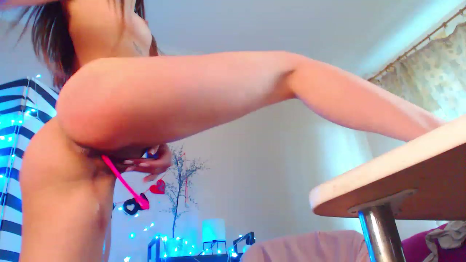Gallery image thumbnail from HotAndSexyGi's myfreecams stream on, 04/25/2023, 12:18 image 4 of 20