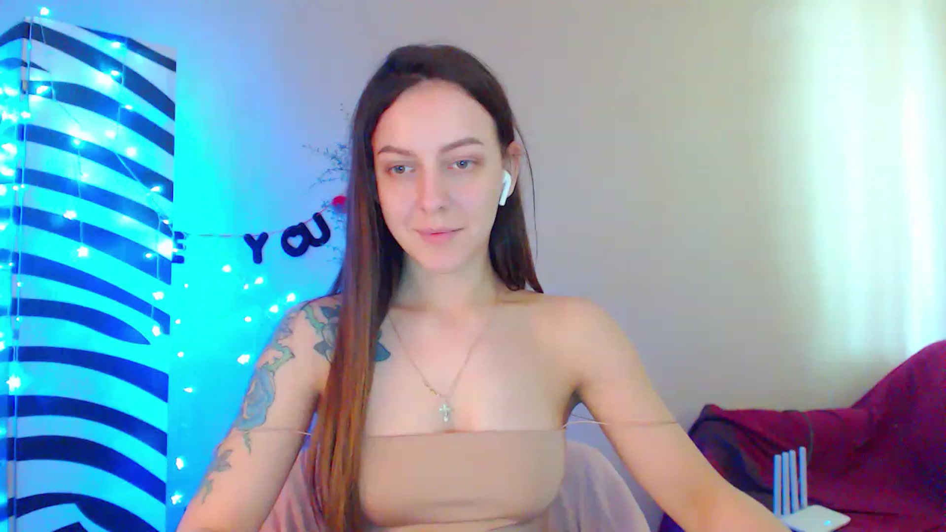 Gallery image thumbnail from HotAndSexyGi's myfreecams stream on, 05/18/2023, 11:58 image 9 of 20
