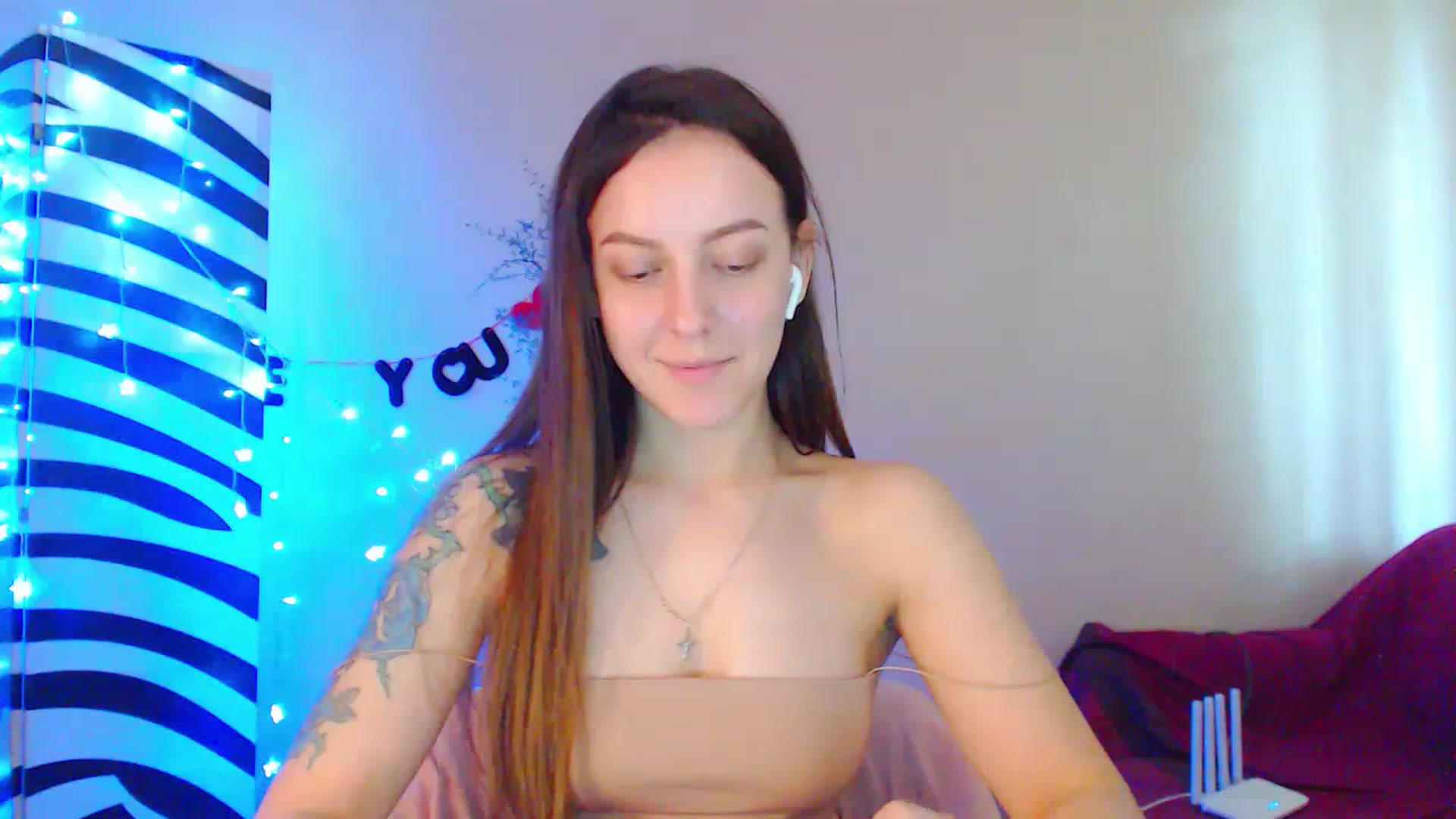 Gallery image thumbnail from HotAndSexyGi's myfreecams stream on, 05/18/2023, 11:58 image 7 of 20