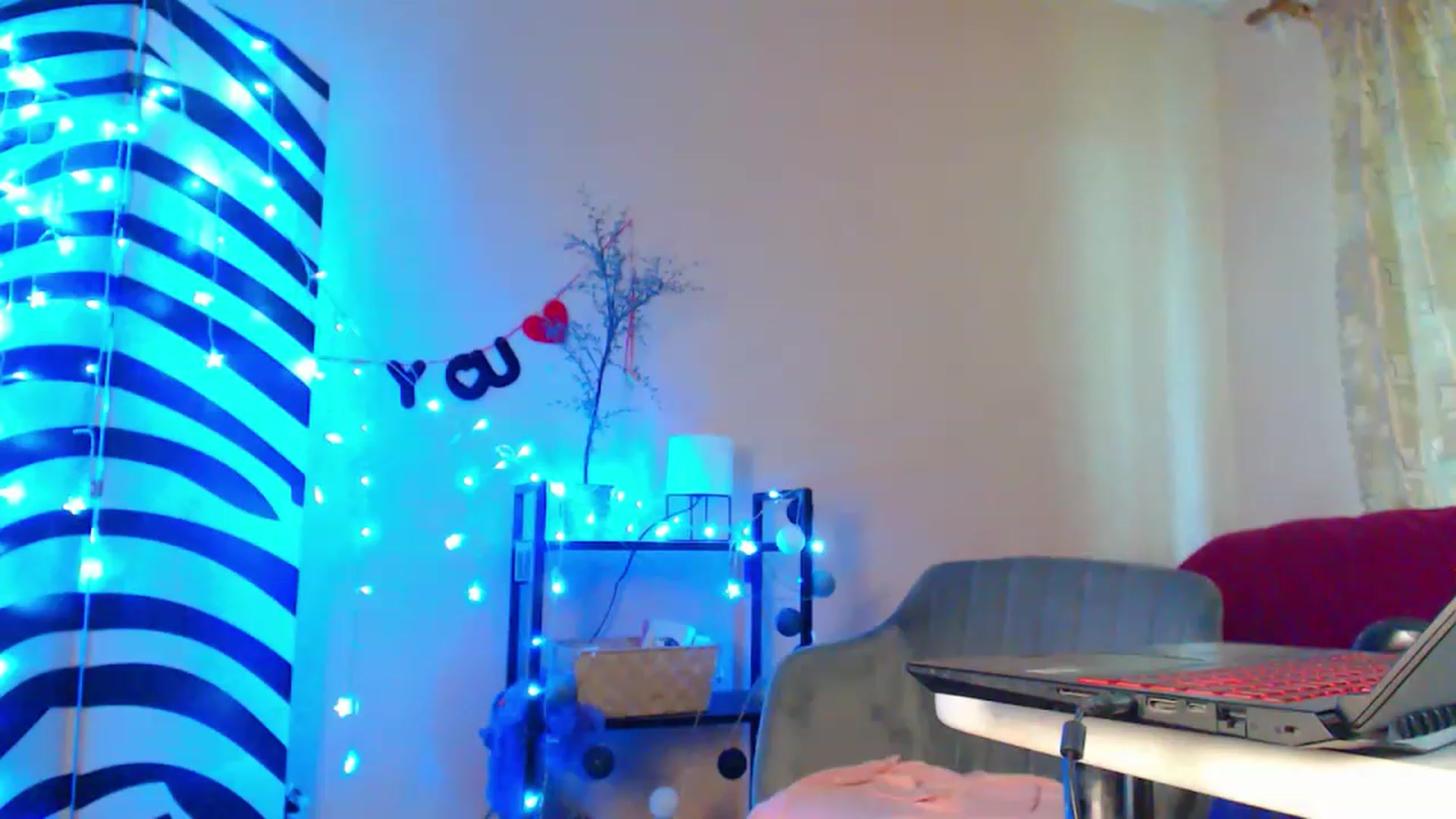Gallery image thumbnail from HotAndSexyGi's myfreecams stream on, 05/23/2023, 12:31 image 6 of 20