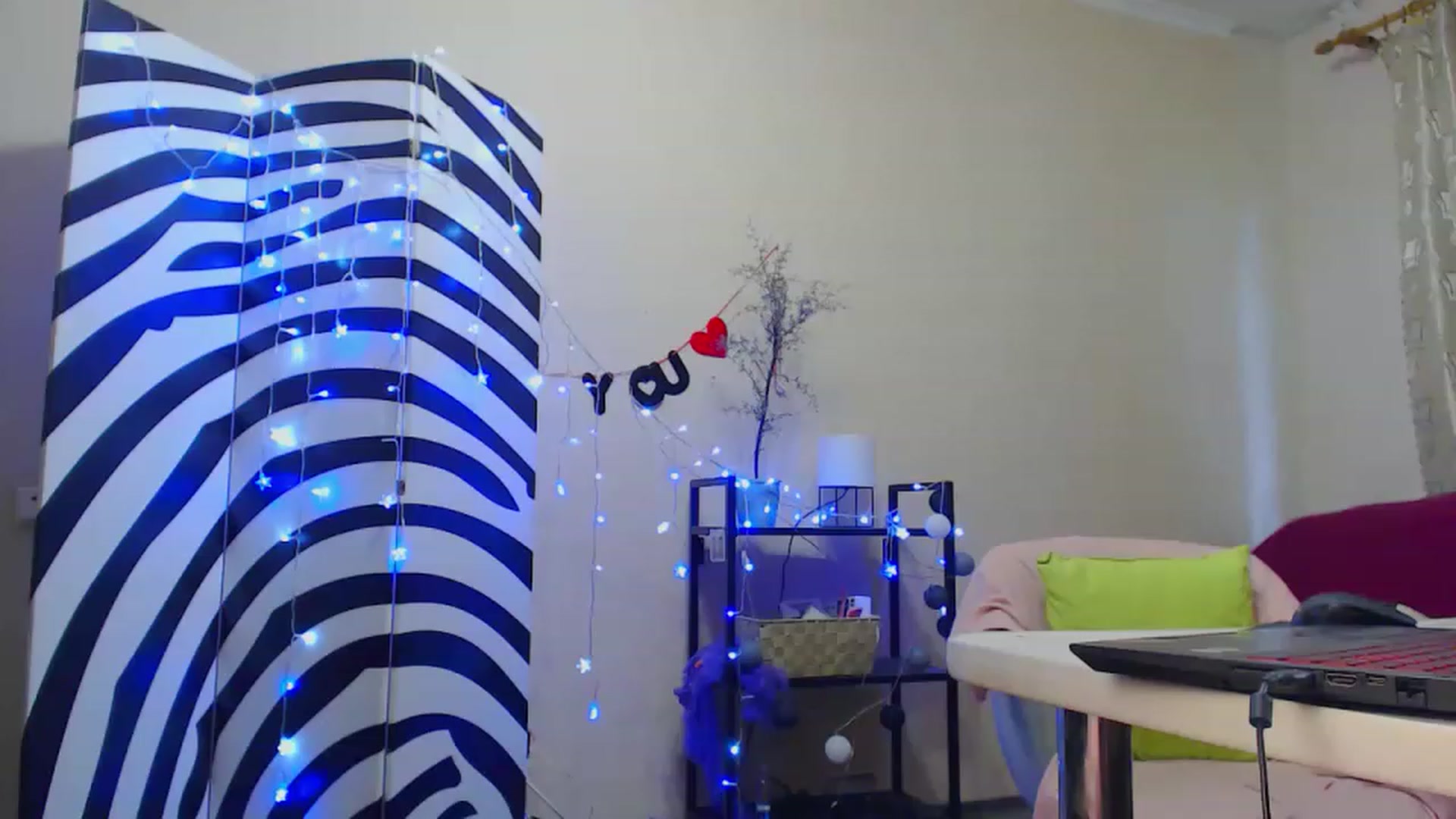 Gallery image thumbnail from HotAndSexyGi's myfreecams stream on, 05/30/2023, 11:38 image 3 of 20