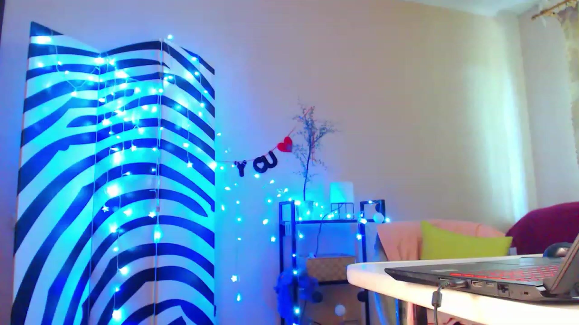 Gallery image thumbnail from HotAndSexyGi's myfreecams stream on, 06/01/2023, 10:44 image 19 of 20
