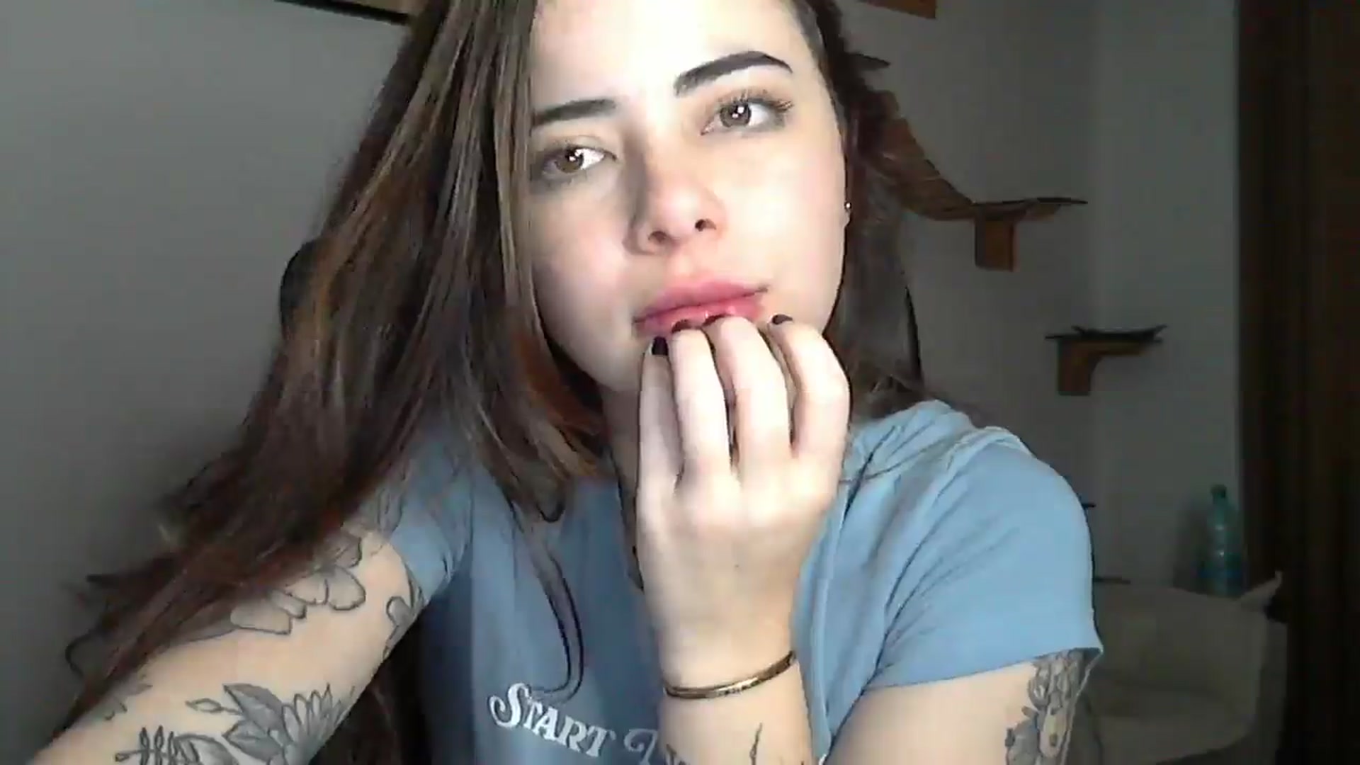 Gallery image thumbnail from HotAnngel's myfreecams stream on, 08/14/2025, 21:15 image 2 of 20